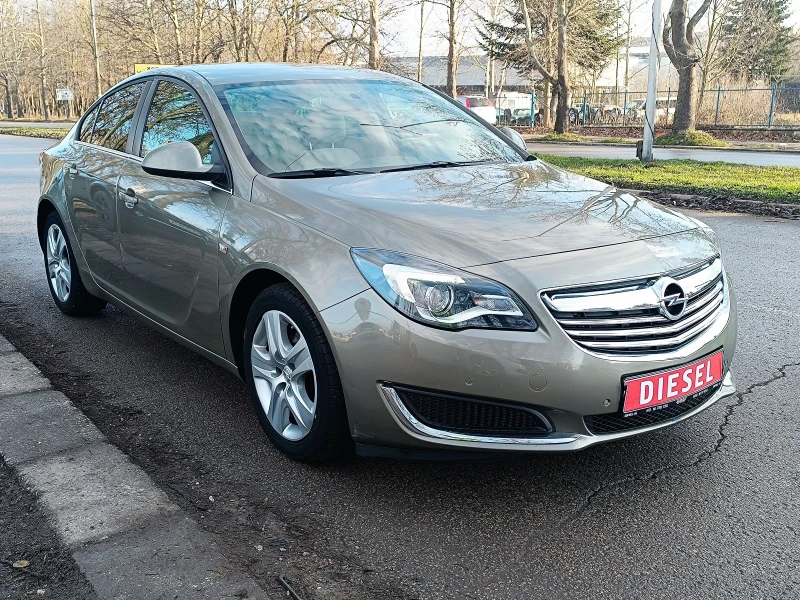 Opel Insignia EURO 5, снимка 3 - Автомобили и джипове - 48813760