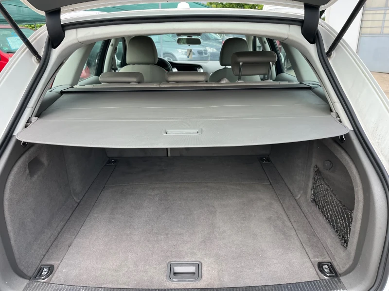 Audi A4 Avant 2.0TDI, снимка 14 - Автомобили и джипове - 50499403