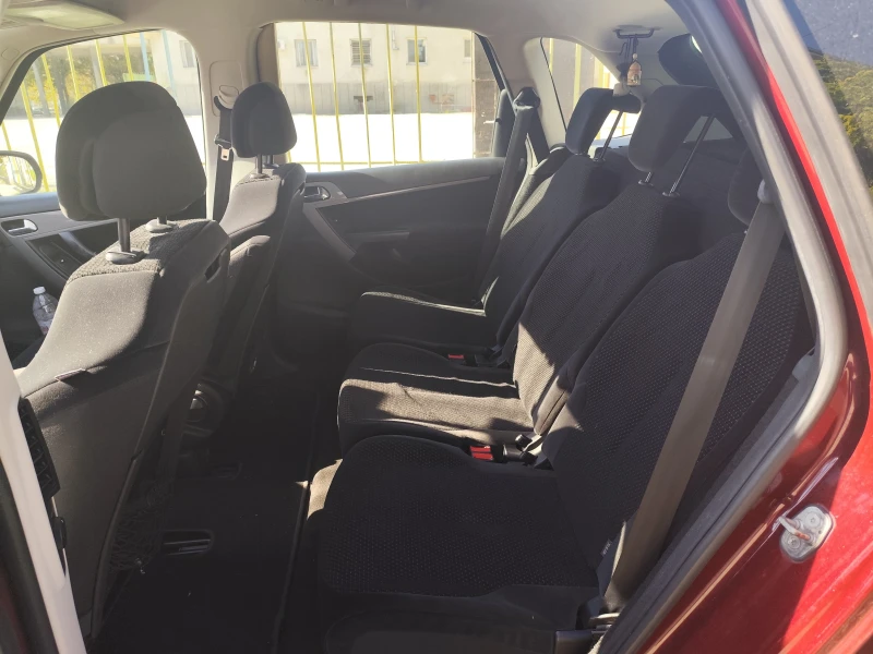 Citroen C4 Picasso 1.8, снимка 7 - Автомобили и джипове - 52256383