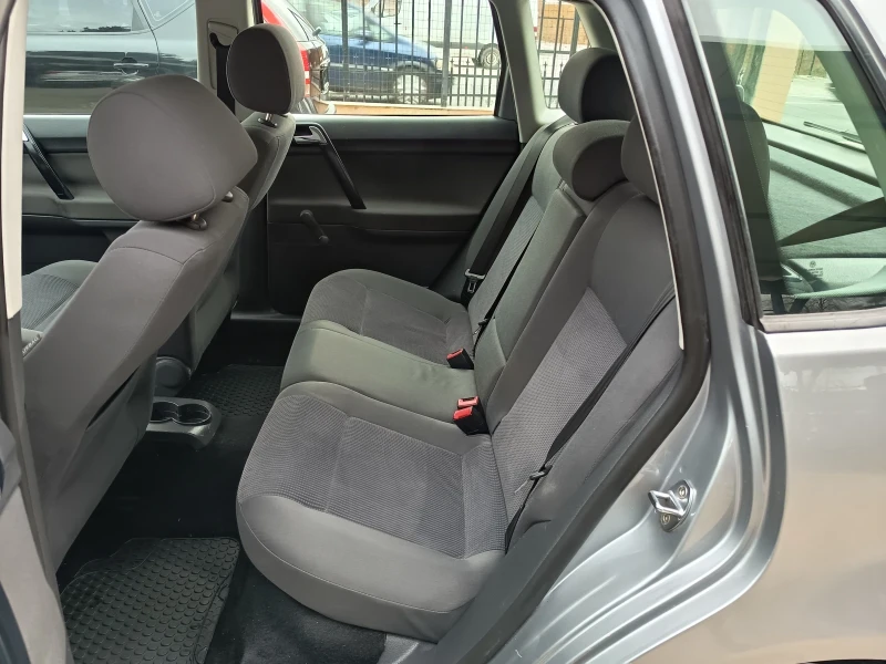 VW Polo 1.2i, снимка 11 - Автомобили и джипове - 52540464