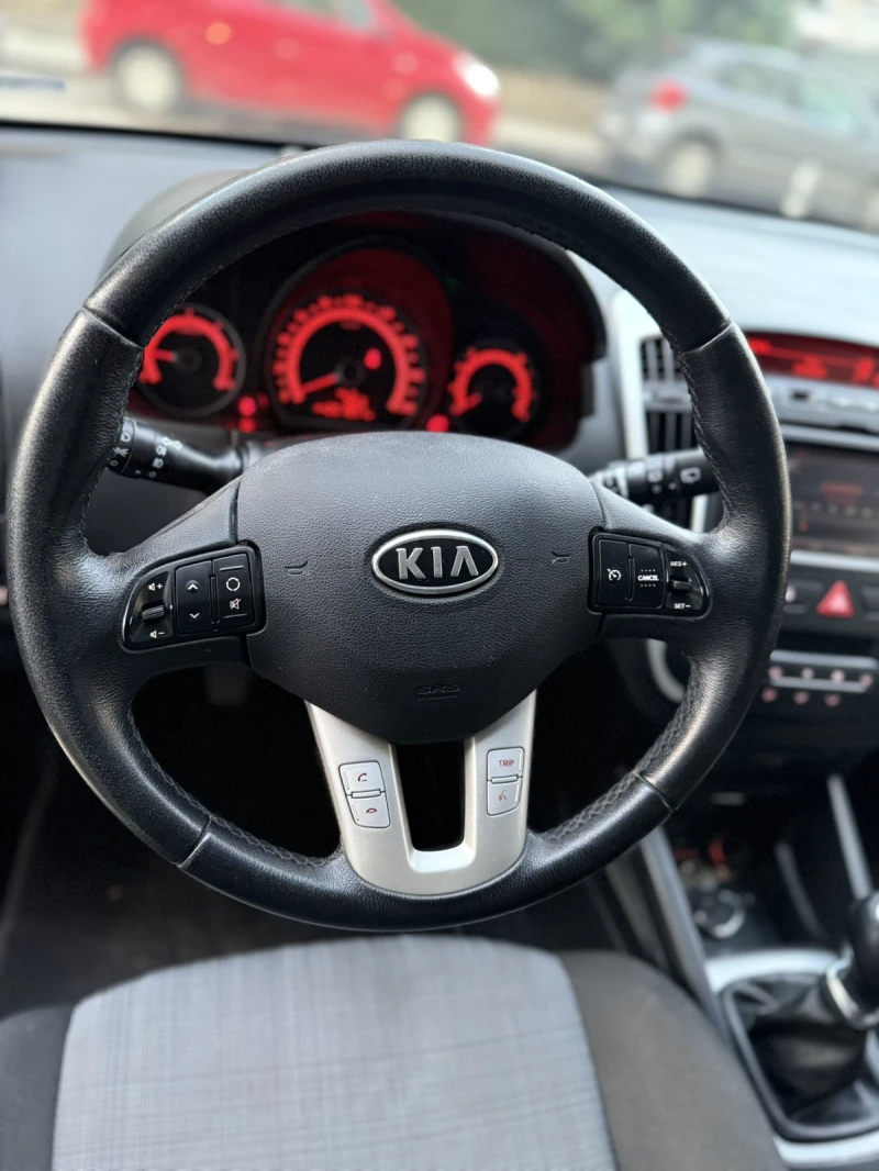 Kia Ceed, снимка 9 - Автомобили и джипове - 52680524