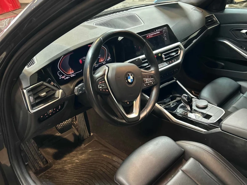 BMW 330 * 330i xDrive * CARFAX * БЕЗ ПЪРВОНАЧАЛНА ВНОСКА, снимка 5 - Автомобили и джипове - 52861094