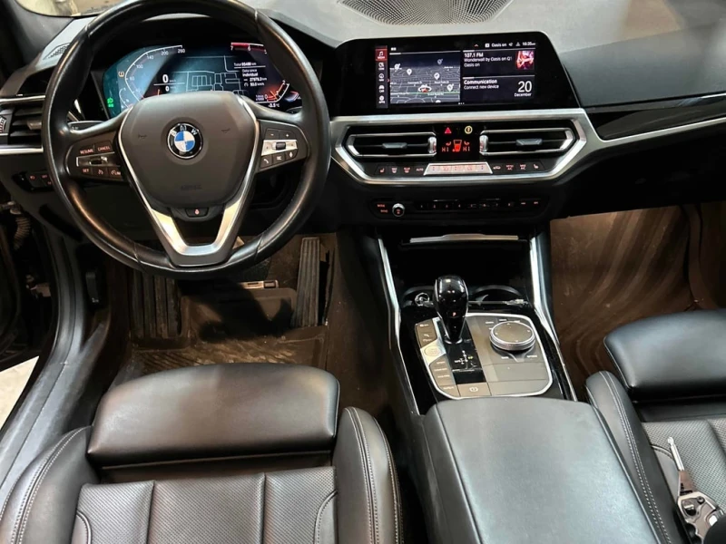 BMW 330 * 330i xDrive * CARFAX * БЕЗ ПЪРВОНАЧАЛНА ВНОСКА, снимка 9 - Автомобили и джипове - 52861094