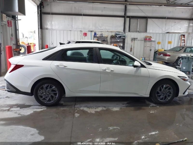 Hyundai Elantra SEL, снимка 9 - Автомобили и джипове - 53396742