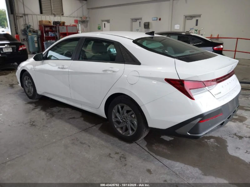 Hyundai Elantra SEL, снимка 4 - Автомобили и джипове - 53396742
