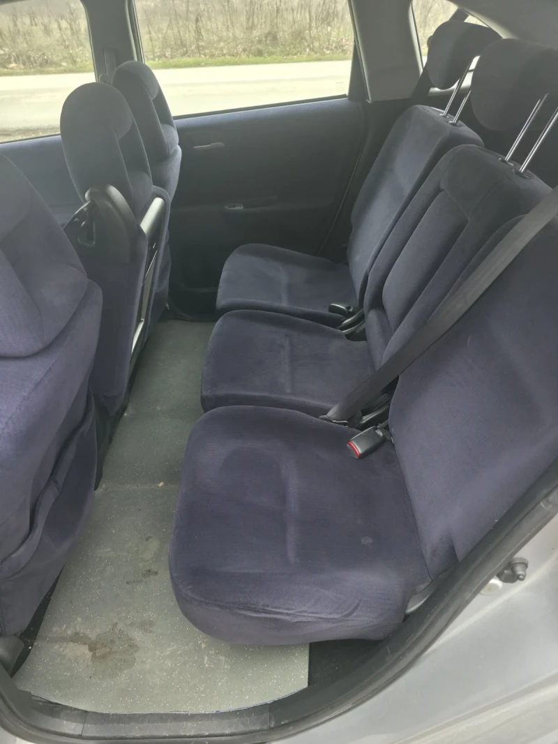 Honda Fr-v 2.2 I-CTDI, снимка 8 - Автомобили и джипове - 53571359