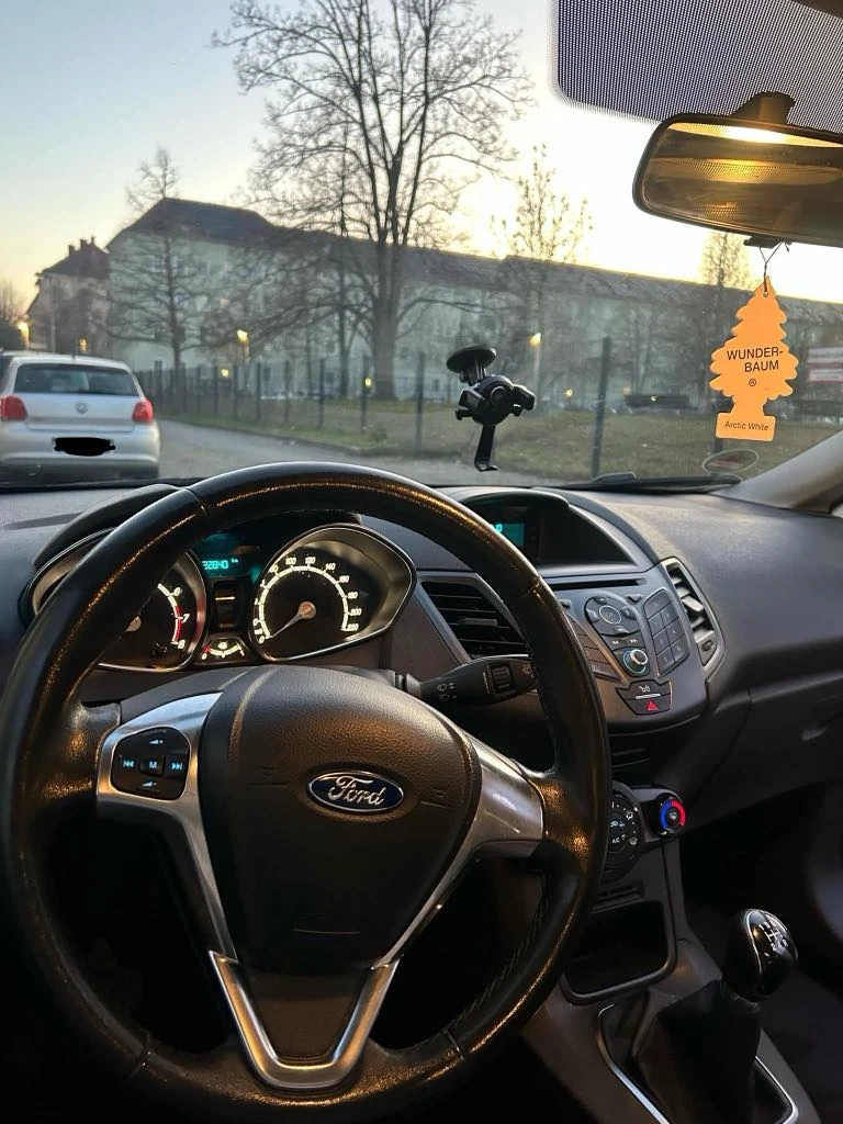 Ford Fiesta  - изображение 9