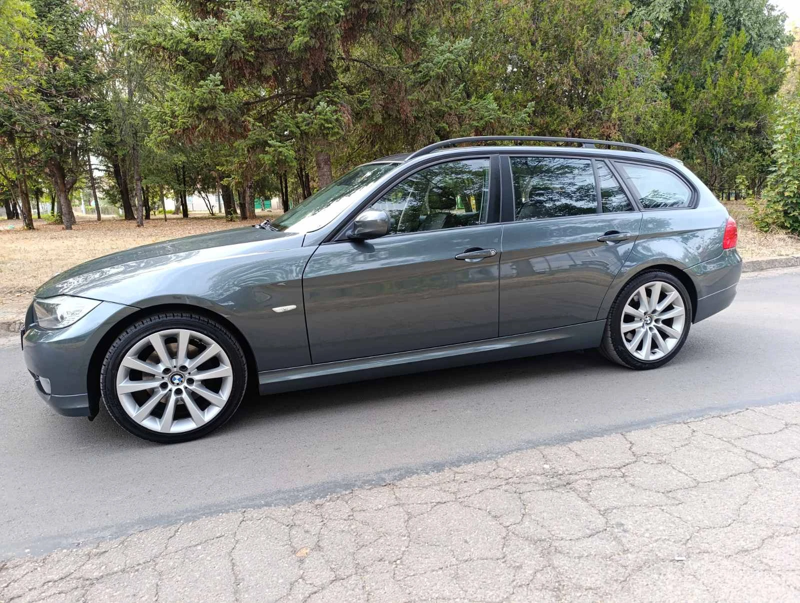 BMW 318 d, 2009г. Топ състояние  - изображение 2