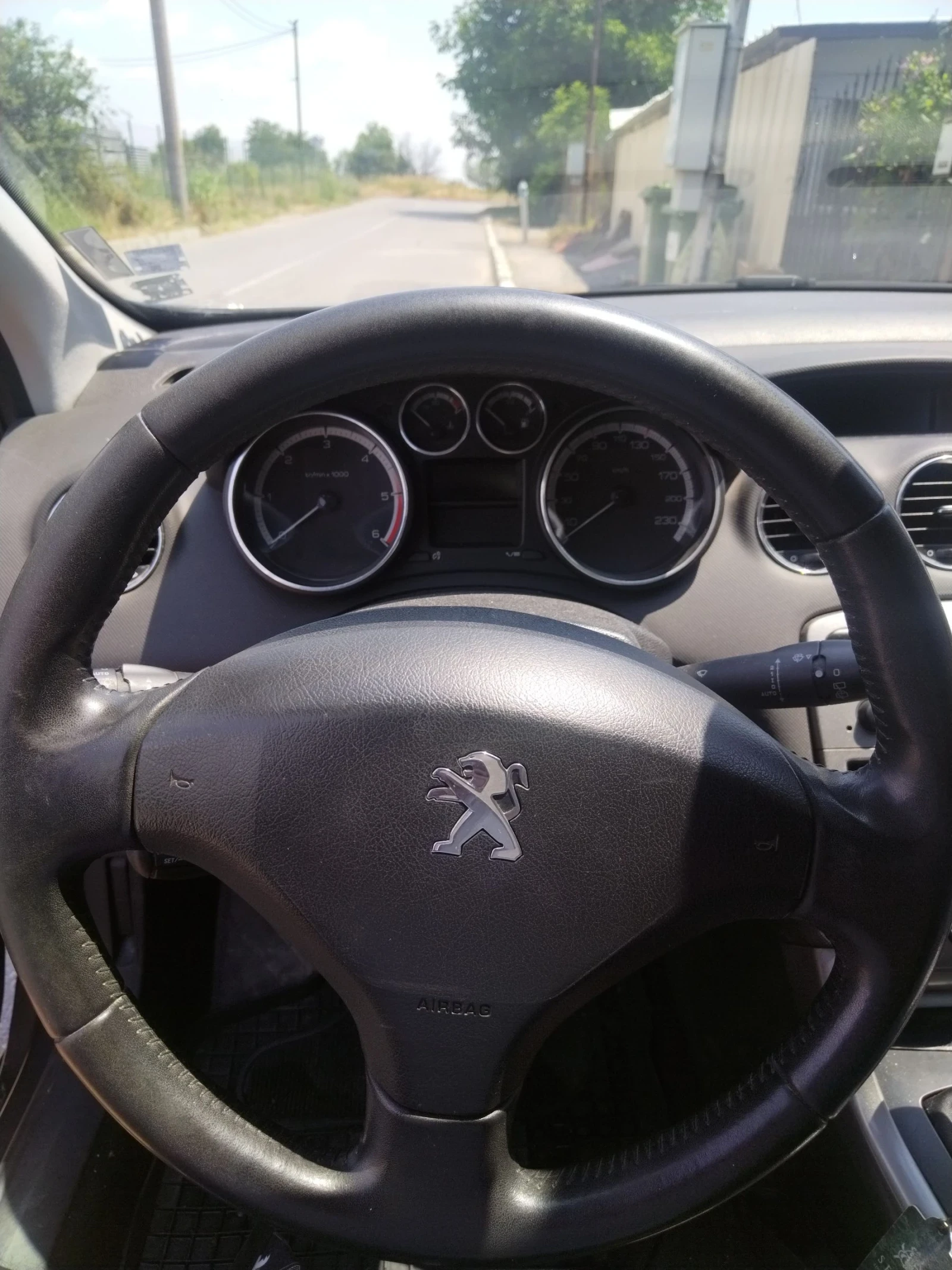 Peugeot 308  - изображение 7