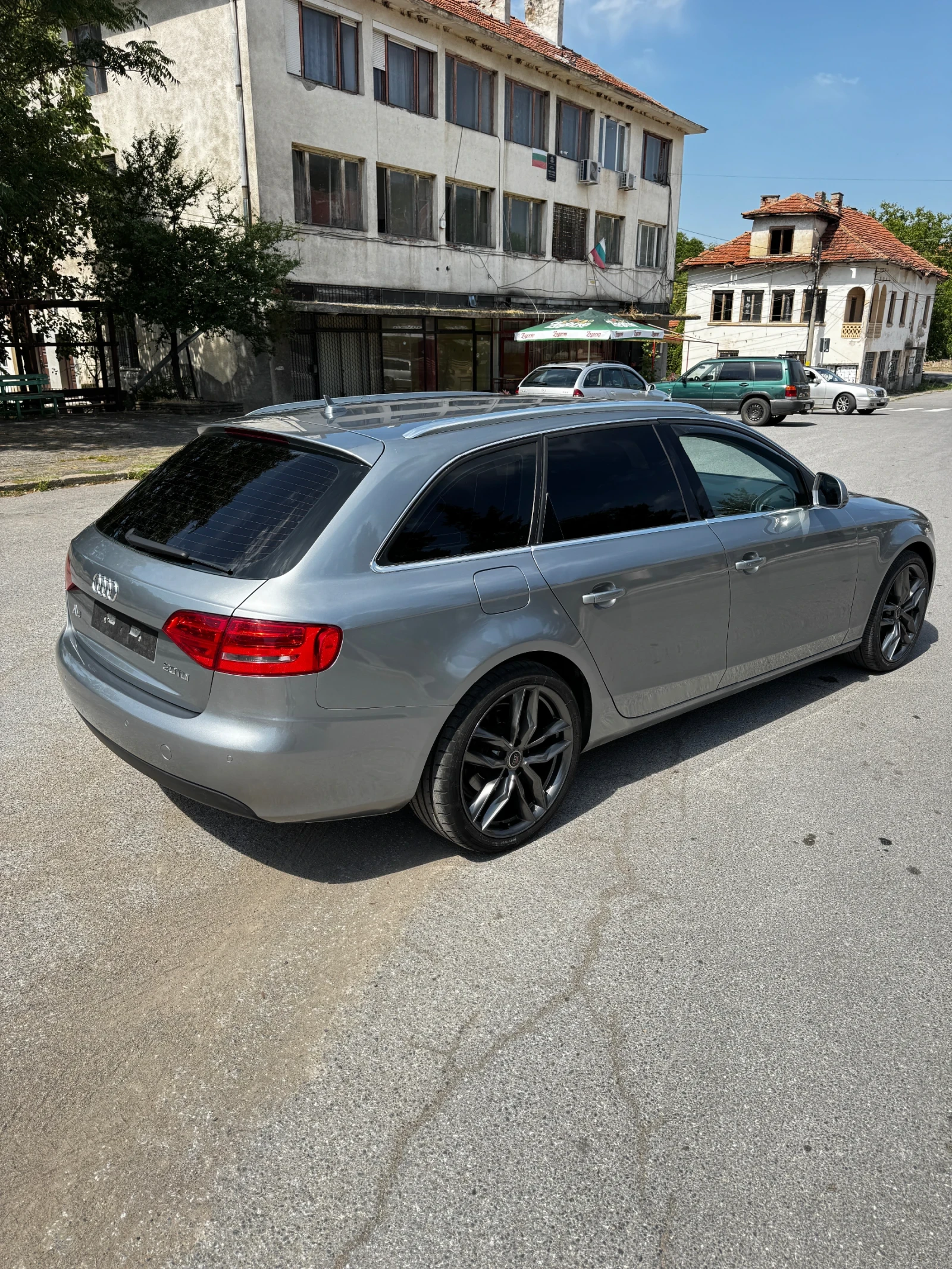 Audi A4 B8* 2.0tdi* 143кс* Navi* Кожа* 3 ключа! - изображение 7