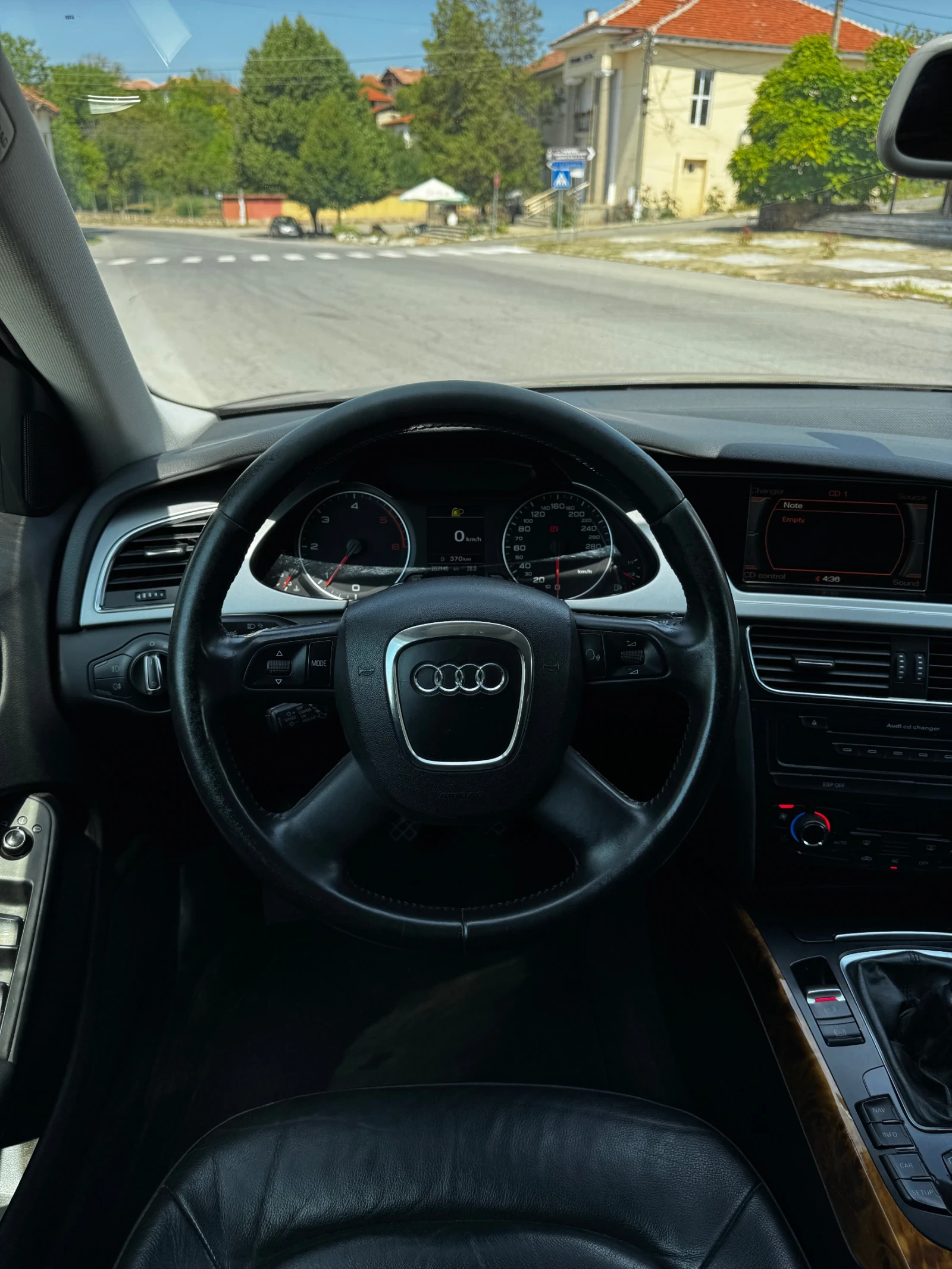 Audi A4 B8* 2.0tdi* 143кс* Navi* Кожа* 3 ключа! - изображение 10