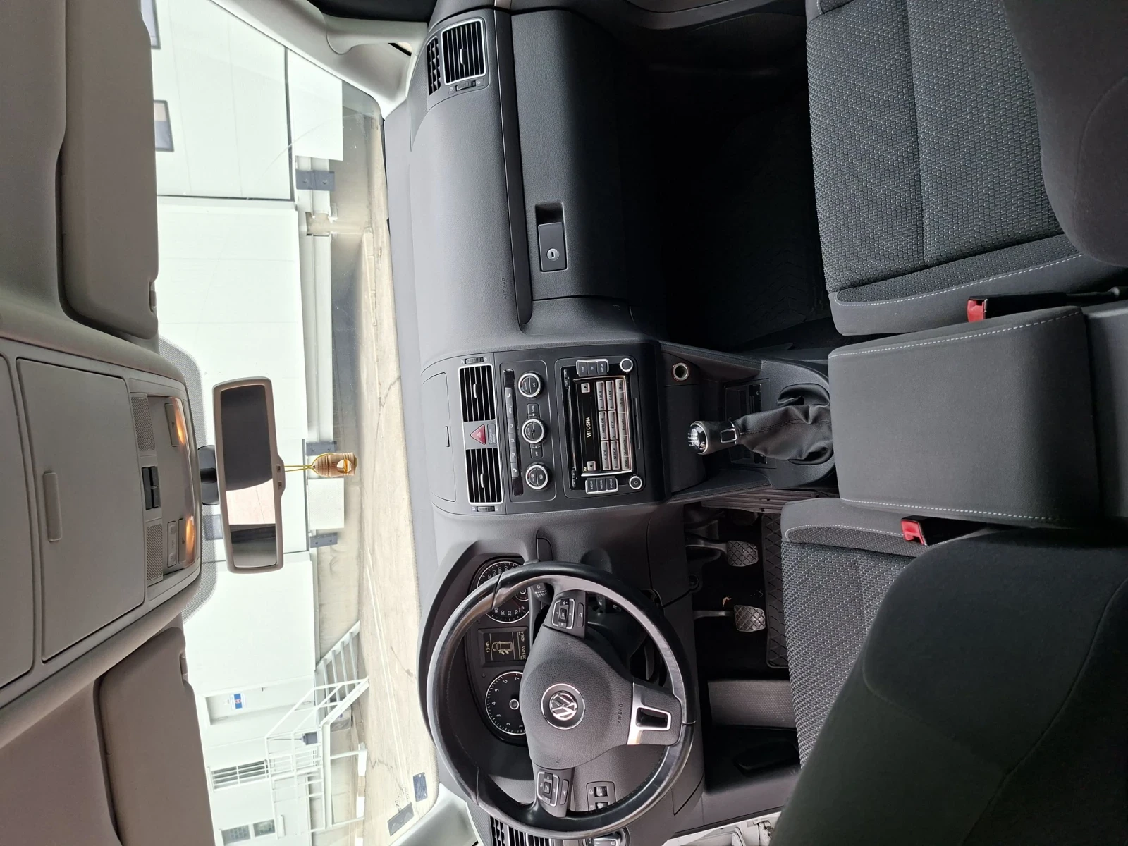 VW Touran  - изображение 8