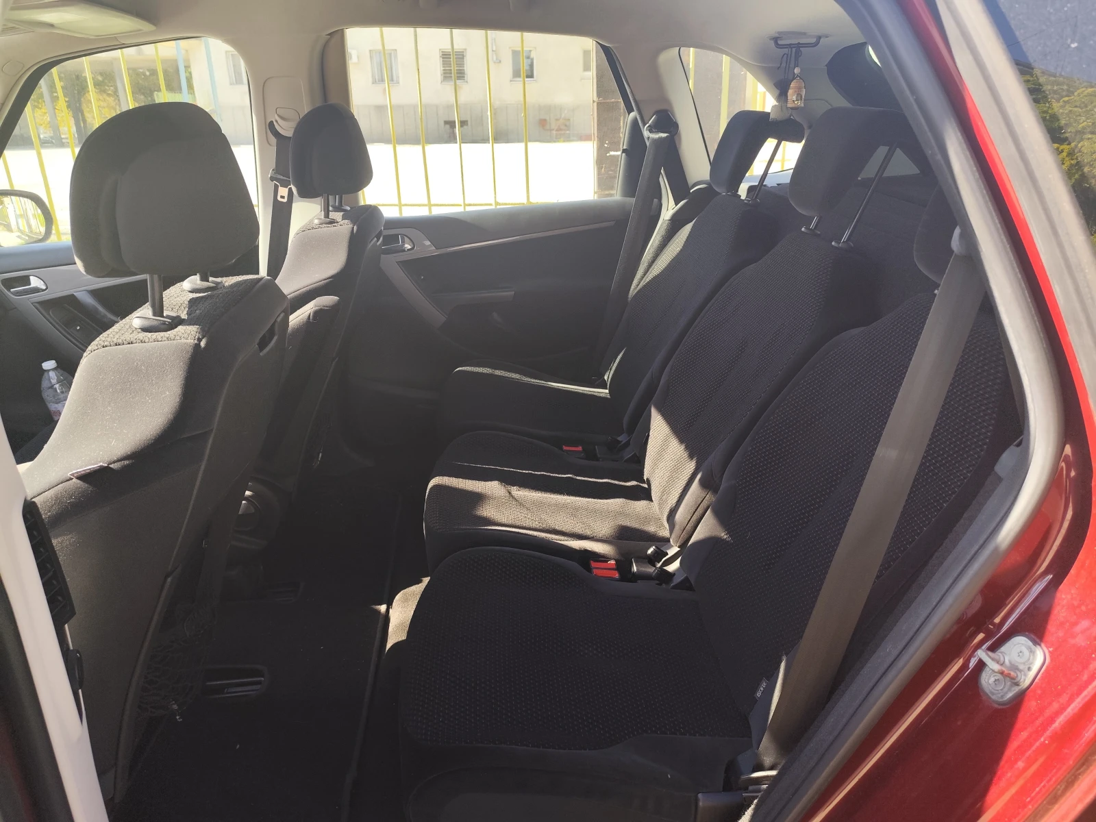 Citroen C4 Picasso 1.8 | Mobile.bg   7