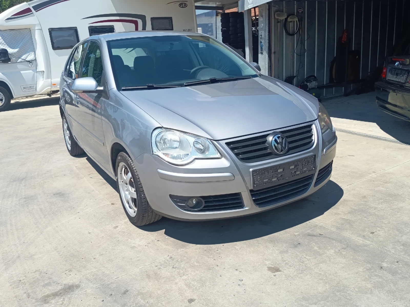 VW Polo 1.2i, снимка 2 - Автомобили и джипове - 52540464