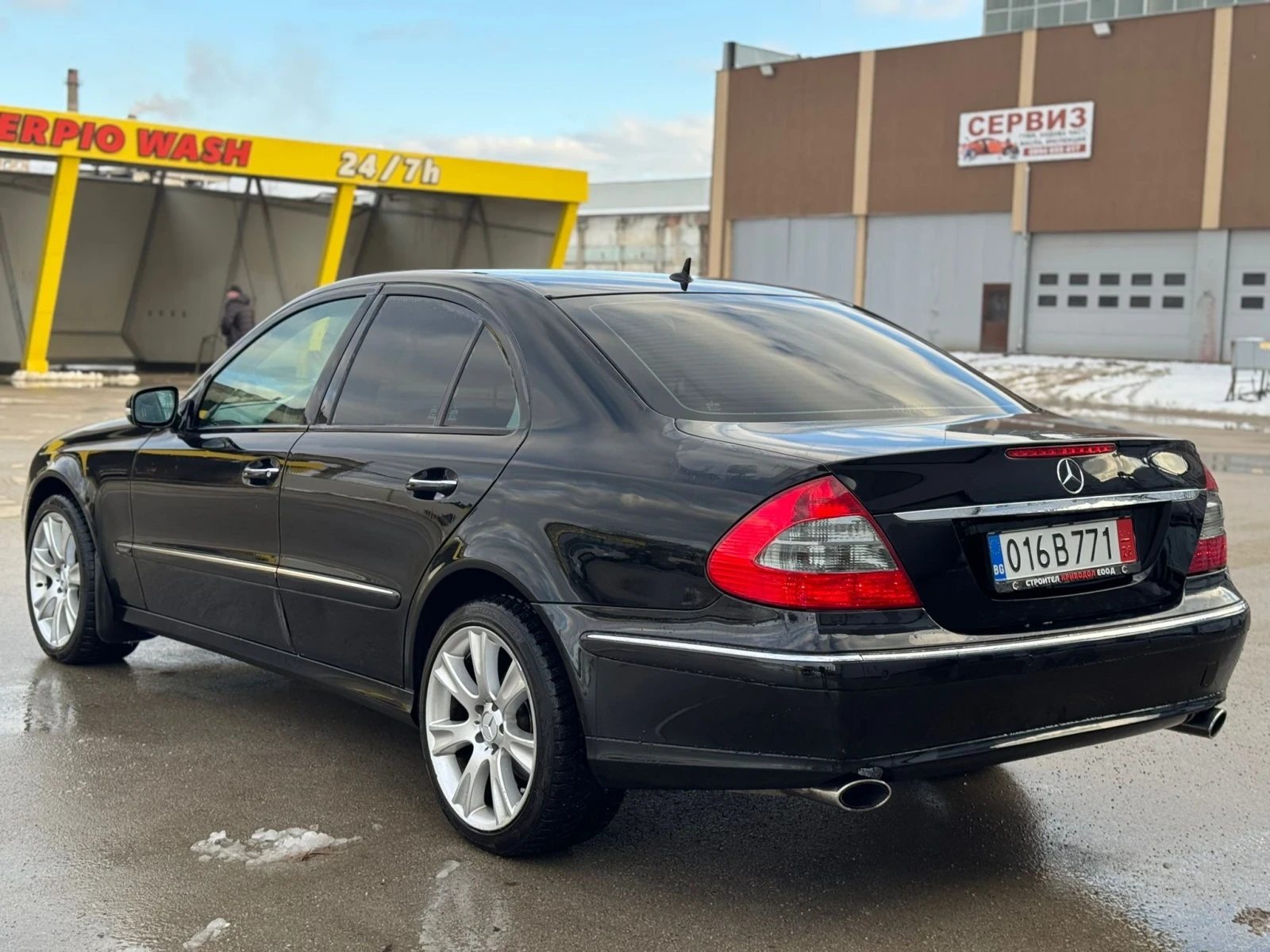 Mercedes-Benz E 320  - изображение 6