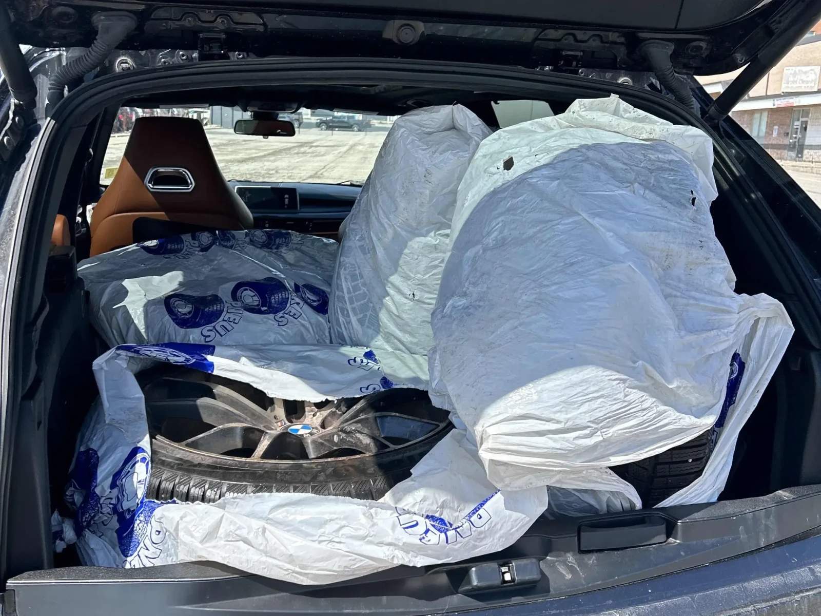 BMW X5M Летни/Зимни гуми с джанти комплект, снимка 15 - Автомобили и джипове - 54092488