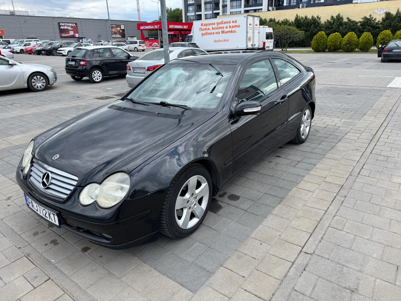 Mercedes-Benz C 180, снимка 4 - Автомобили и джипове - 54399857
