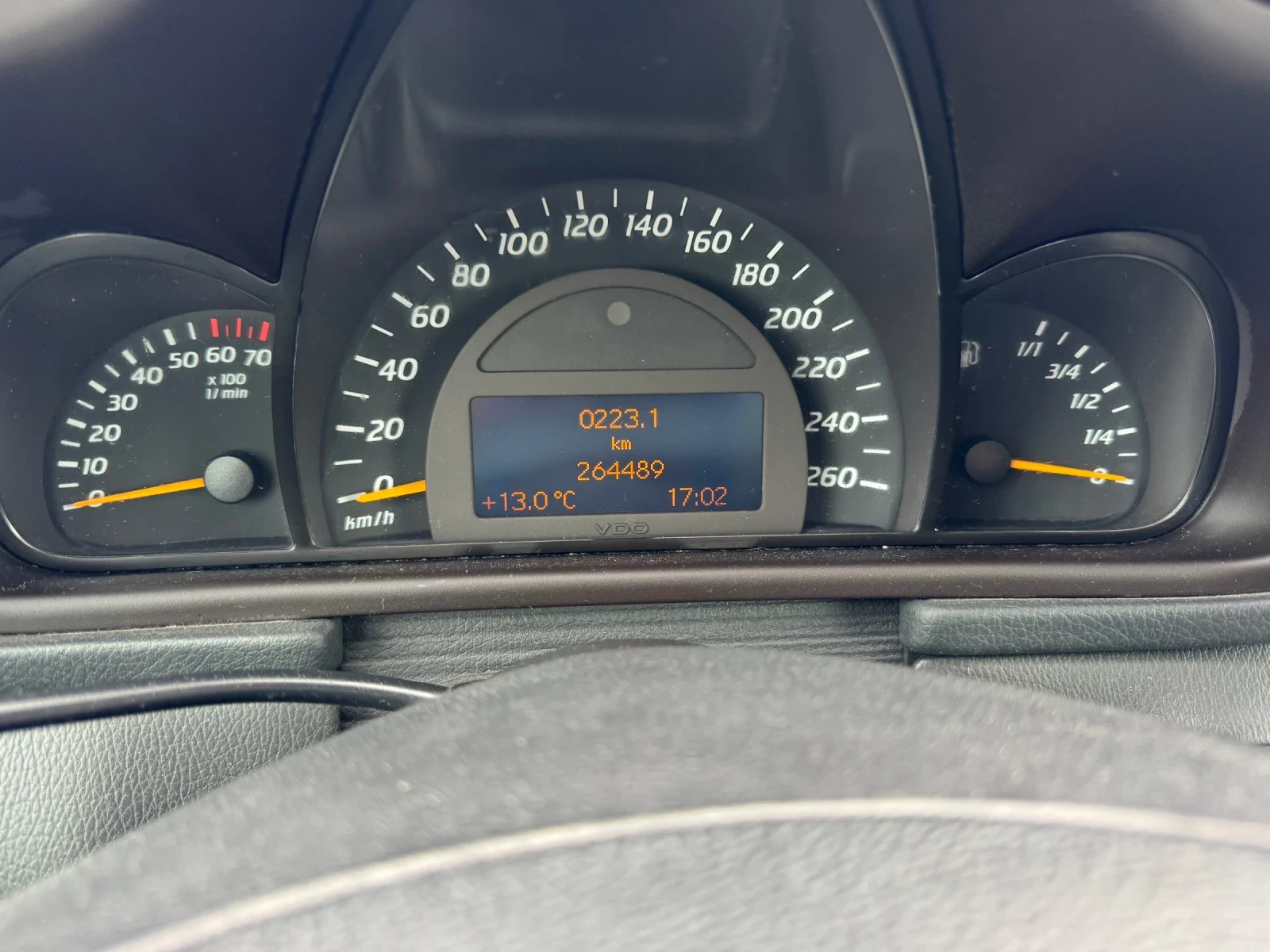 Mercedes-Benz C 180, снимка 14 - Автомобили и джипове - 54399857
