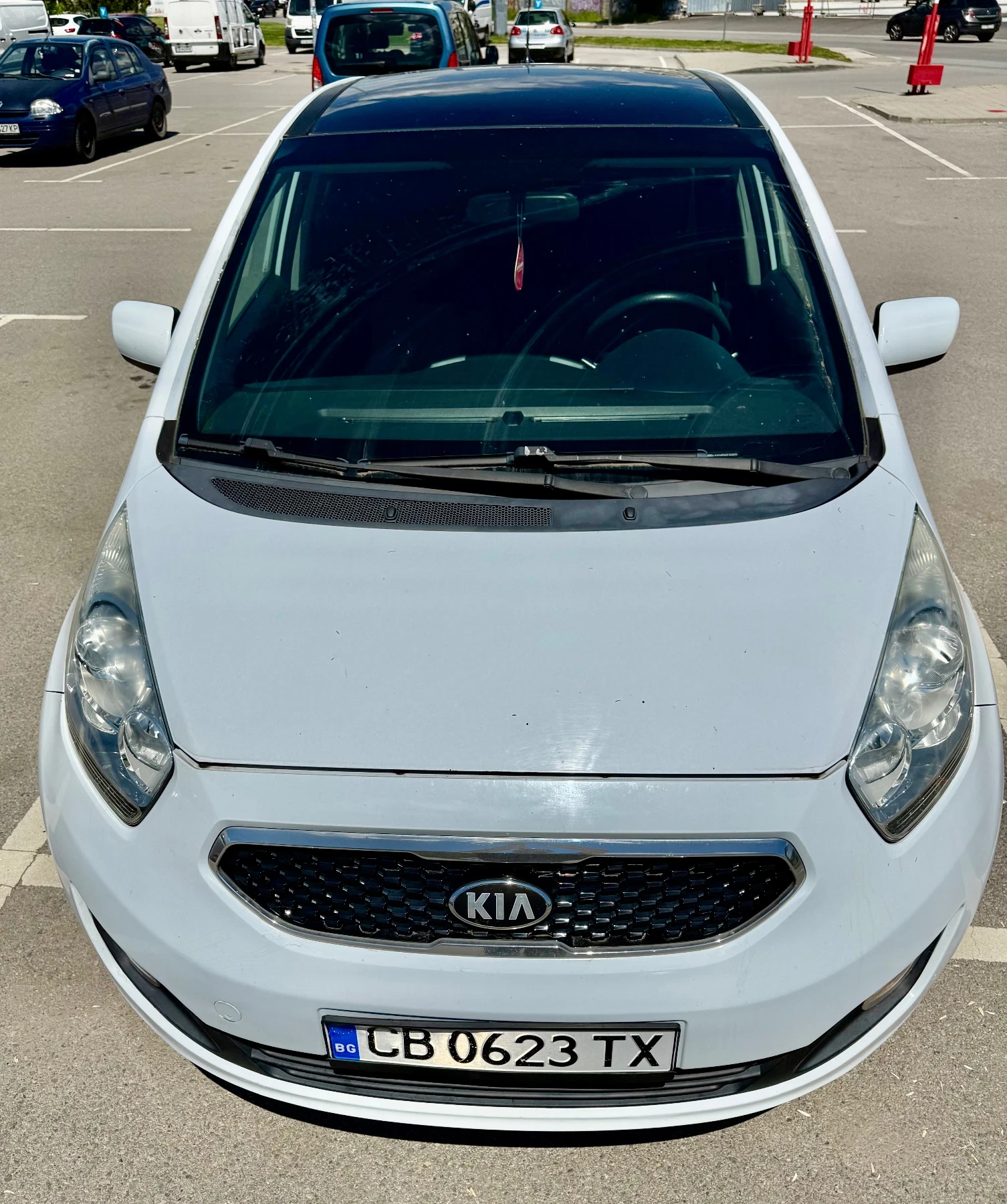 Kia Venga 1.4i/panorama, снимка 7 - Автомобили и джипове - 54433946