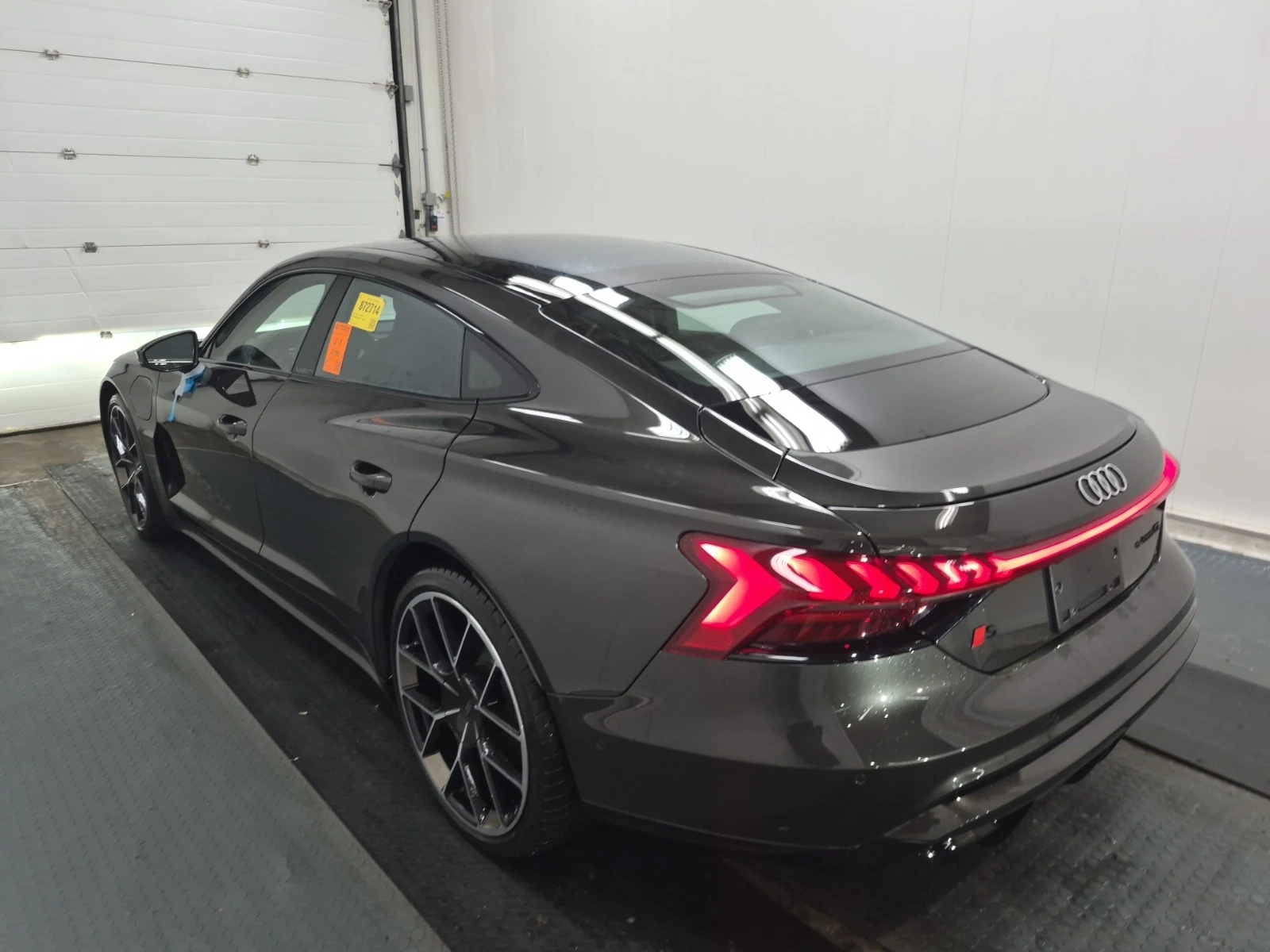 Audi E-Tron GT  S QUATTRO, снимка 6 - Автомобили и джипове - 54643422