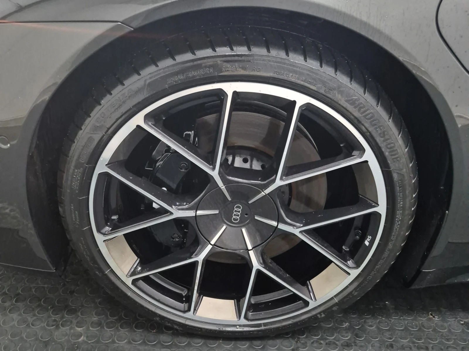 Audi E-Tron GT  S QUATTRO, снимка 7 - Автомобили и джипове - 54643422