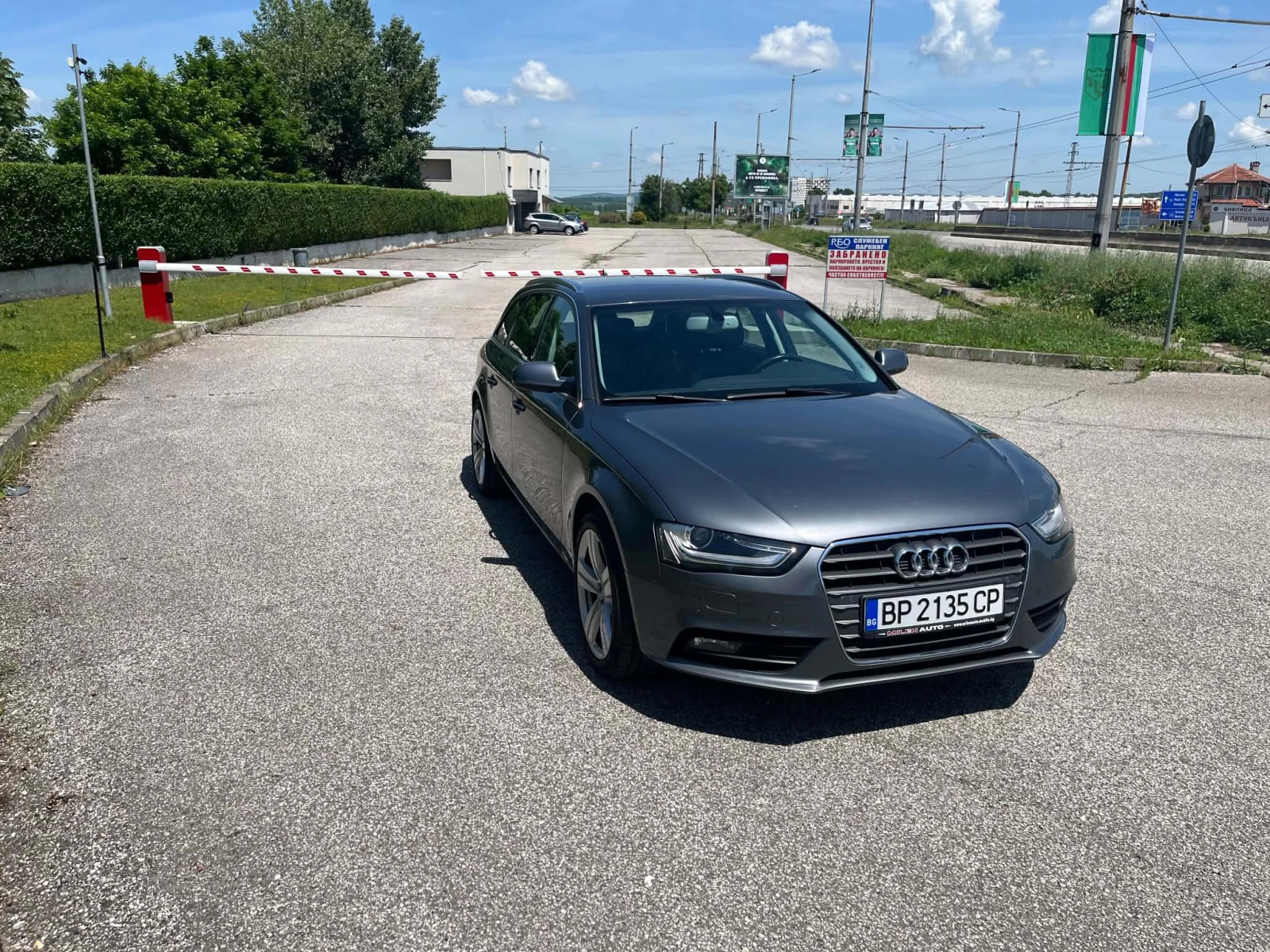 Audi A4 AUDI A4B8.5/2.0TDI, снимка 15 - Автомобили и джипове - 54719945