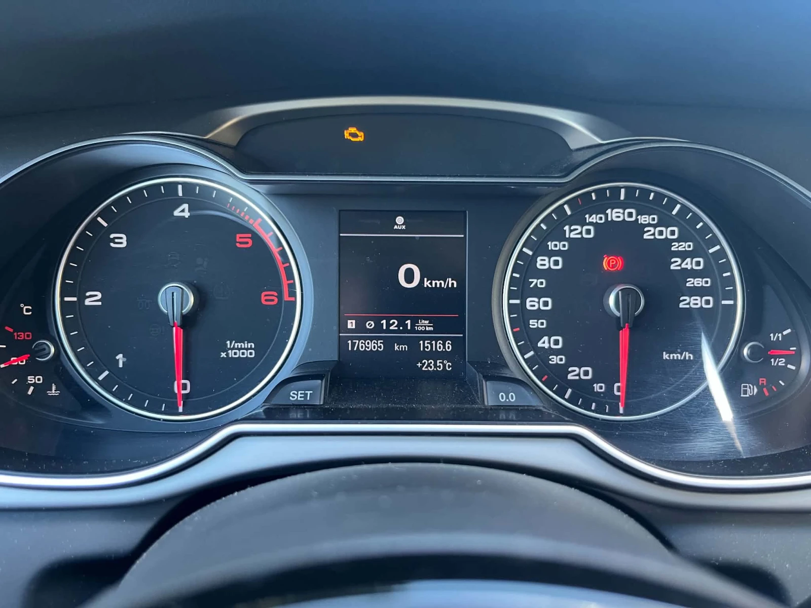 Audi A4 AUDI A4B8.5/2.0TDI, снимка 14 - Автомобили и джипове - 54719945