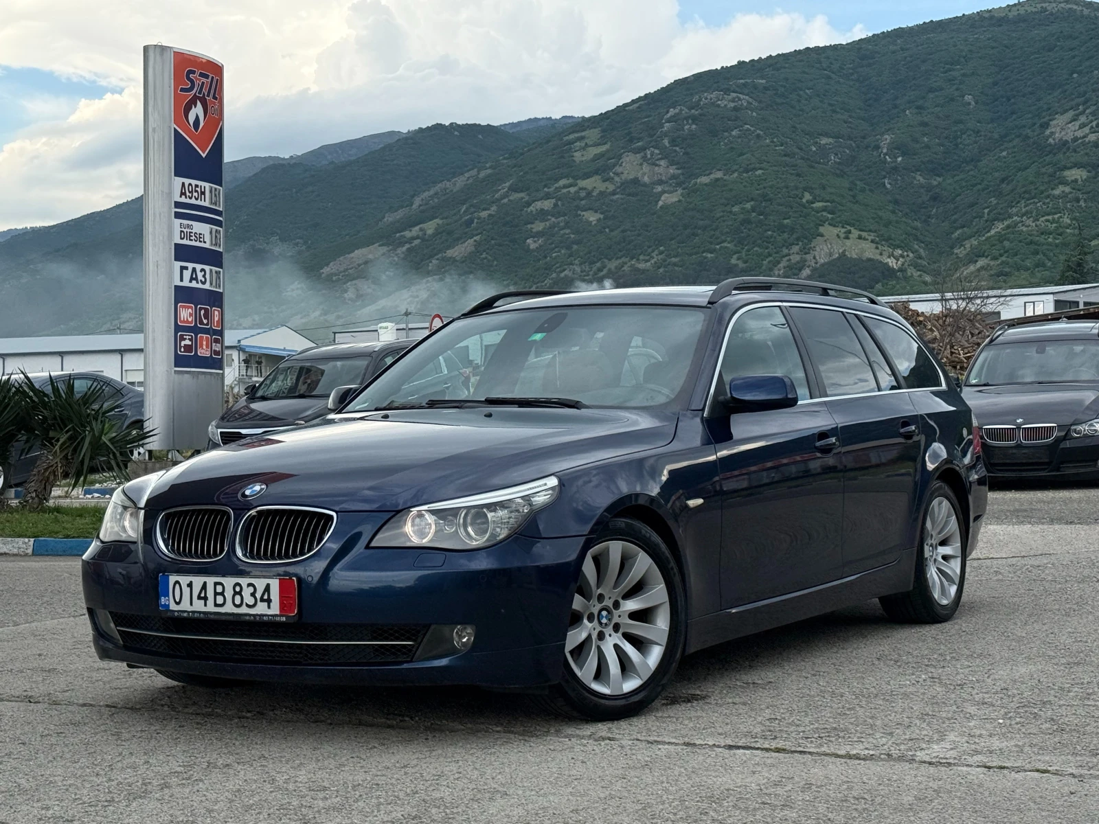 BMW 530 FACE/PANORAMA