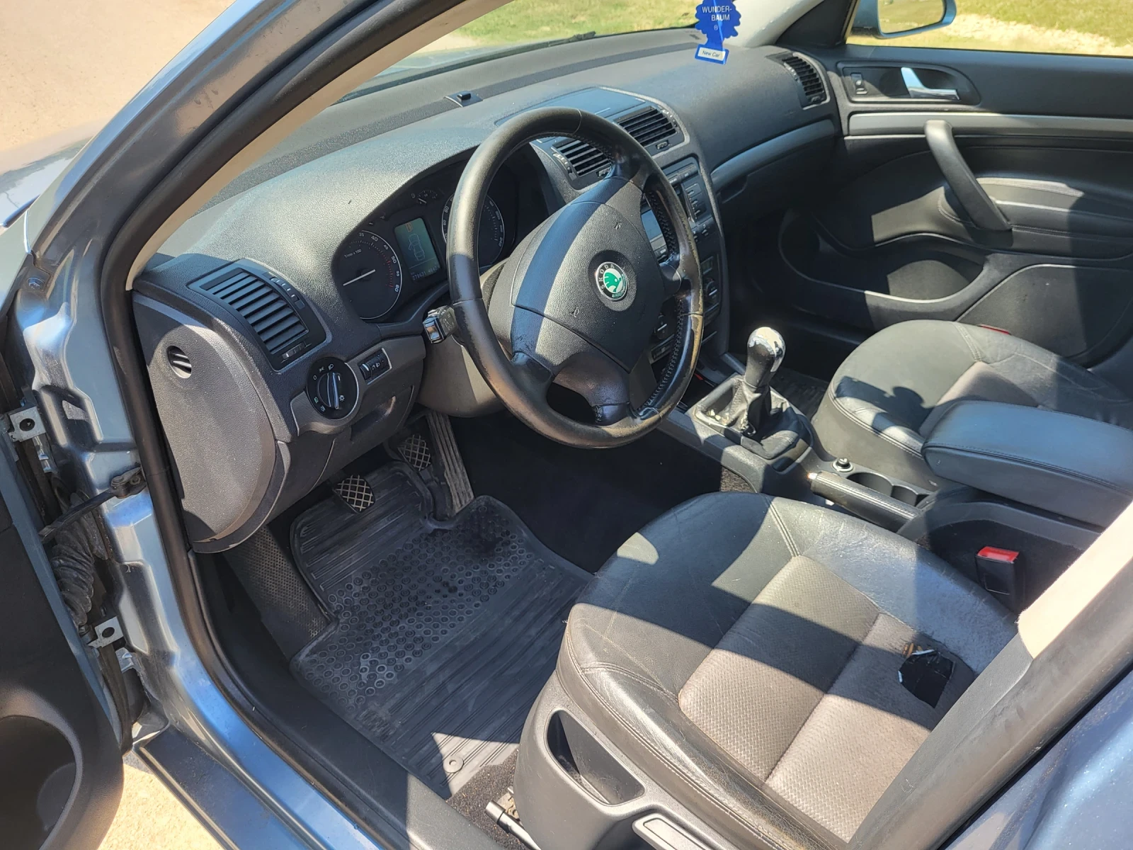 Skoda Octavia 1.9 TDI, снимка 8 - Автомобили и джипове - 55116776