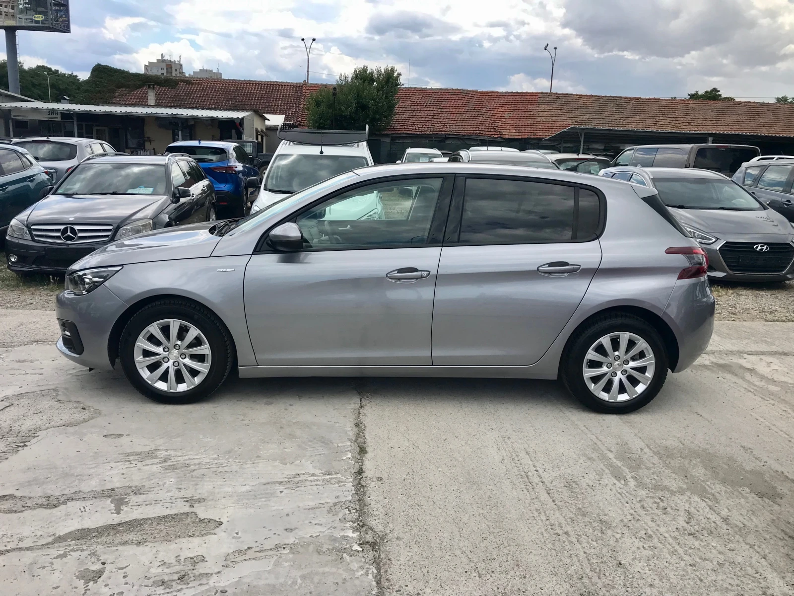 Peugeot 308 1.2i-120kc.-2020г.face, снимка 4 - Автомобили и джипове - 55197739
