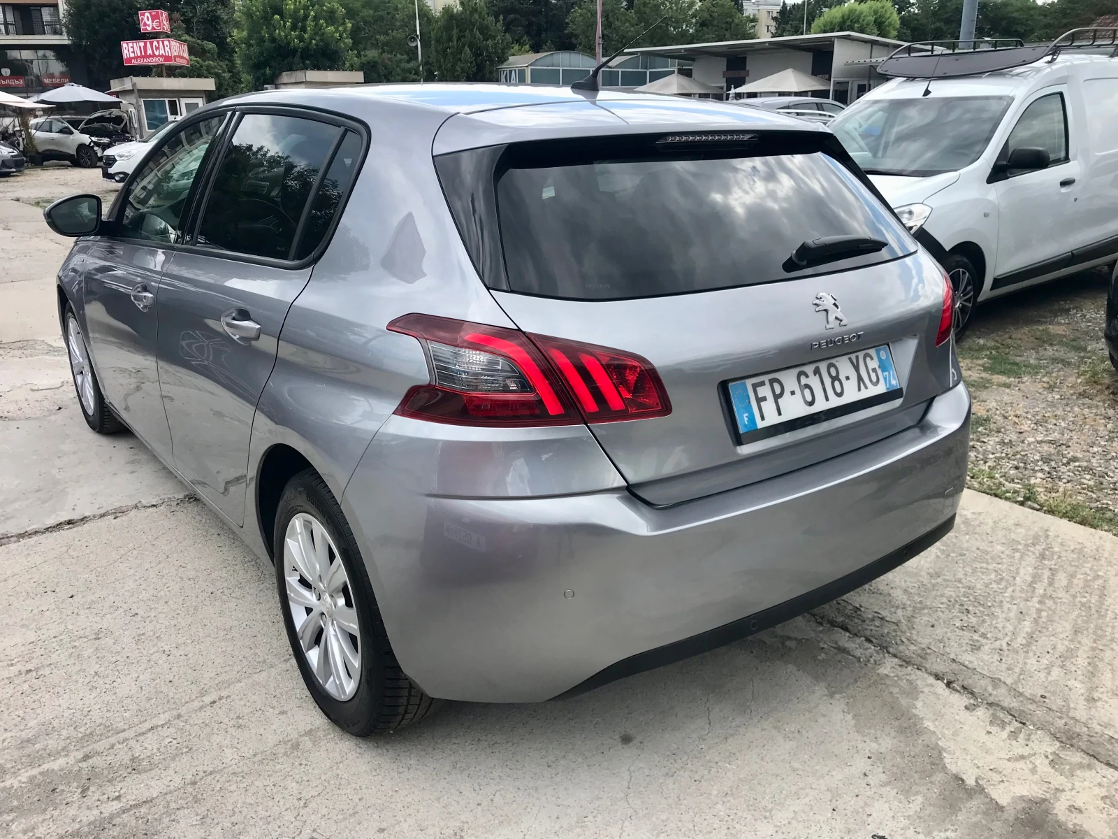 Peugeot 308 1.2i-120kc.-2020г.face, снимка 5 - Автомобили и джипове - 55197739