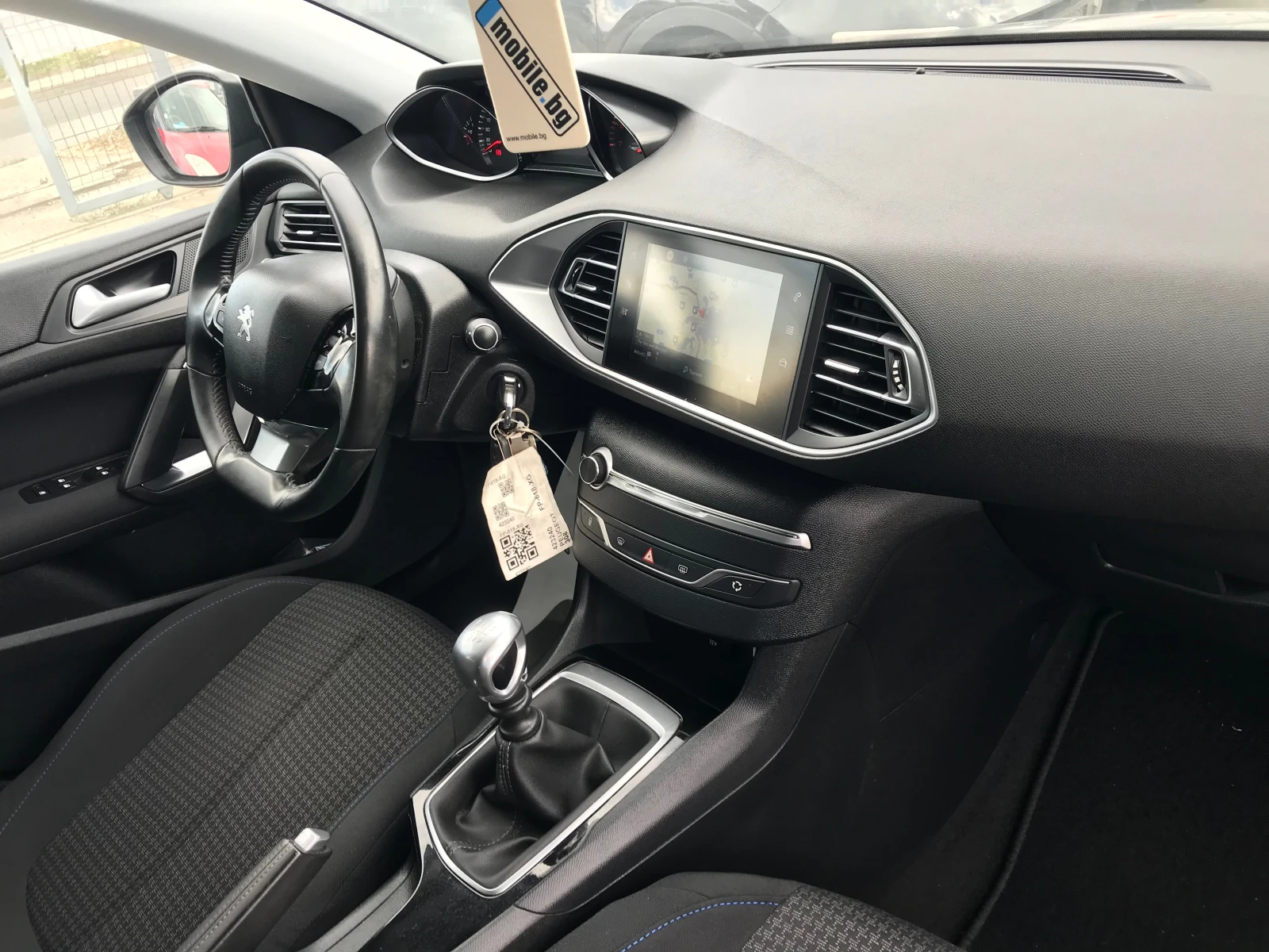 Peugeot 308 1.2i-120kc.-2020г.face, снимка 14 - Автомобили и джипове - 55197739