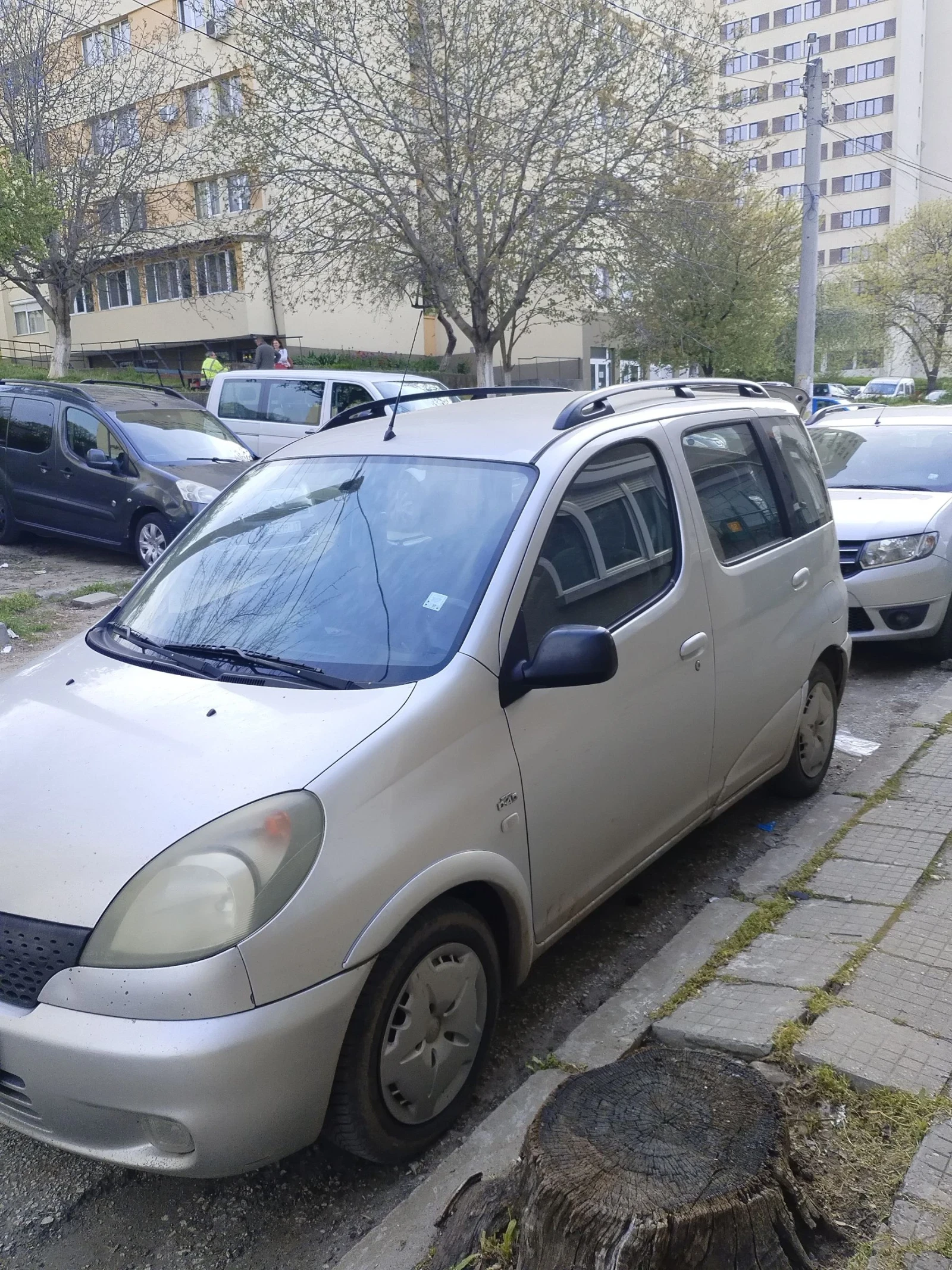 Toyota Yaris verso, снимка 2 - Автомобили и джипове - 55302208
