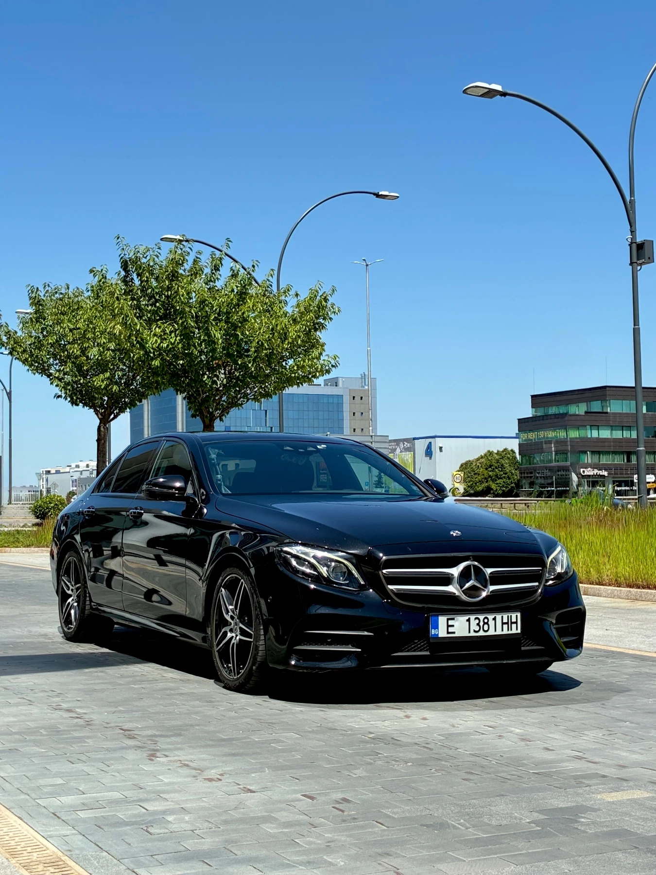 Mercedes-Benz E 220 AMG Line