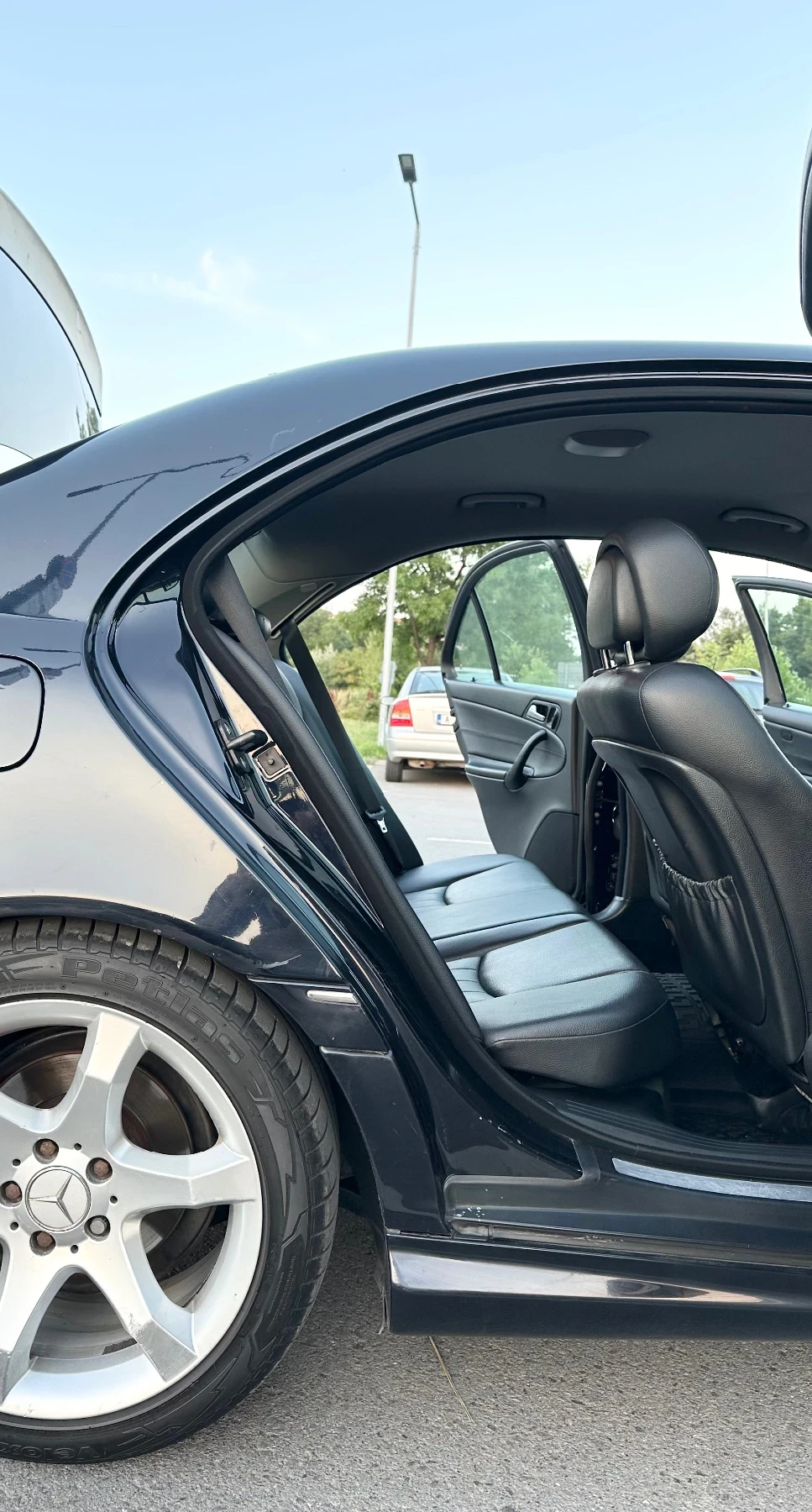 Mercedes-Benz C 220, снимка 15 - Автомобили и джипове - 55624656