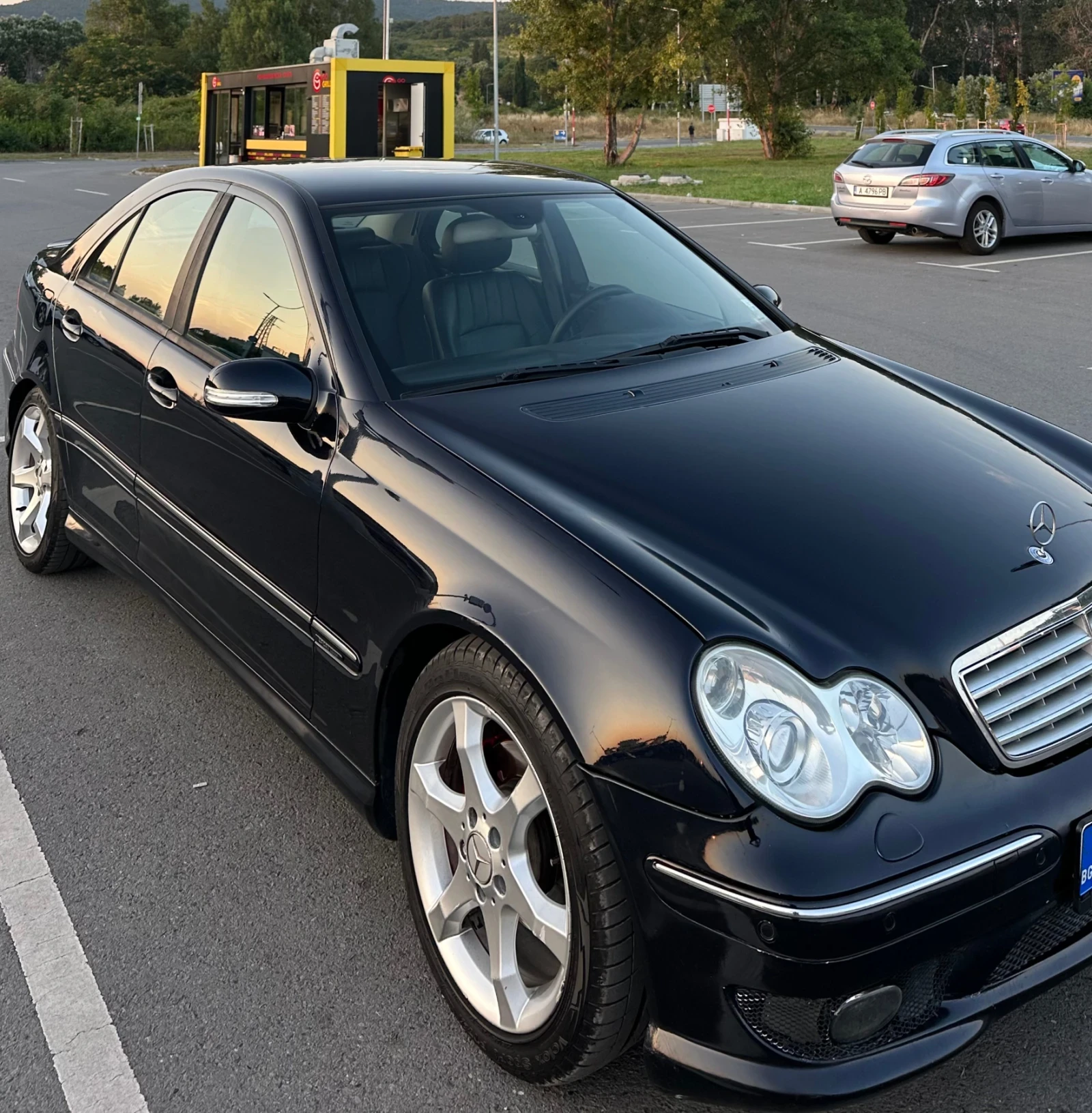 Mercedes-Benz C 220, снимка 4 - Автомобили и джипове - 55624656