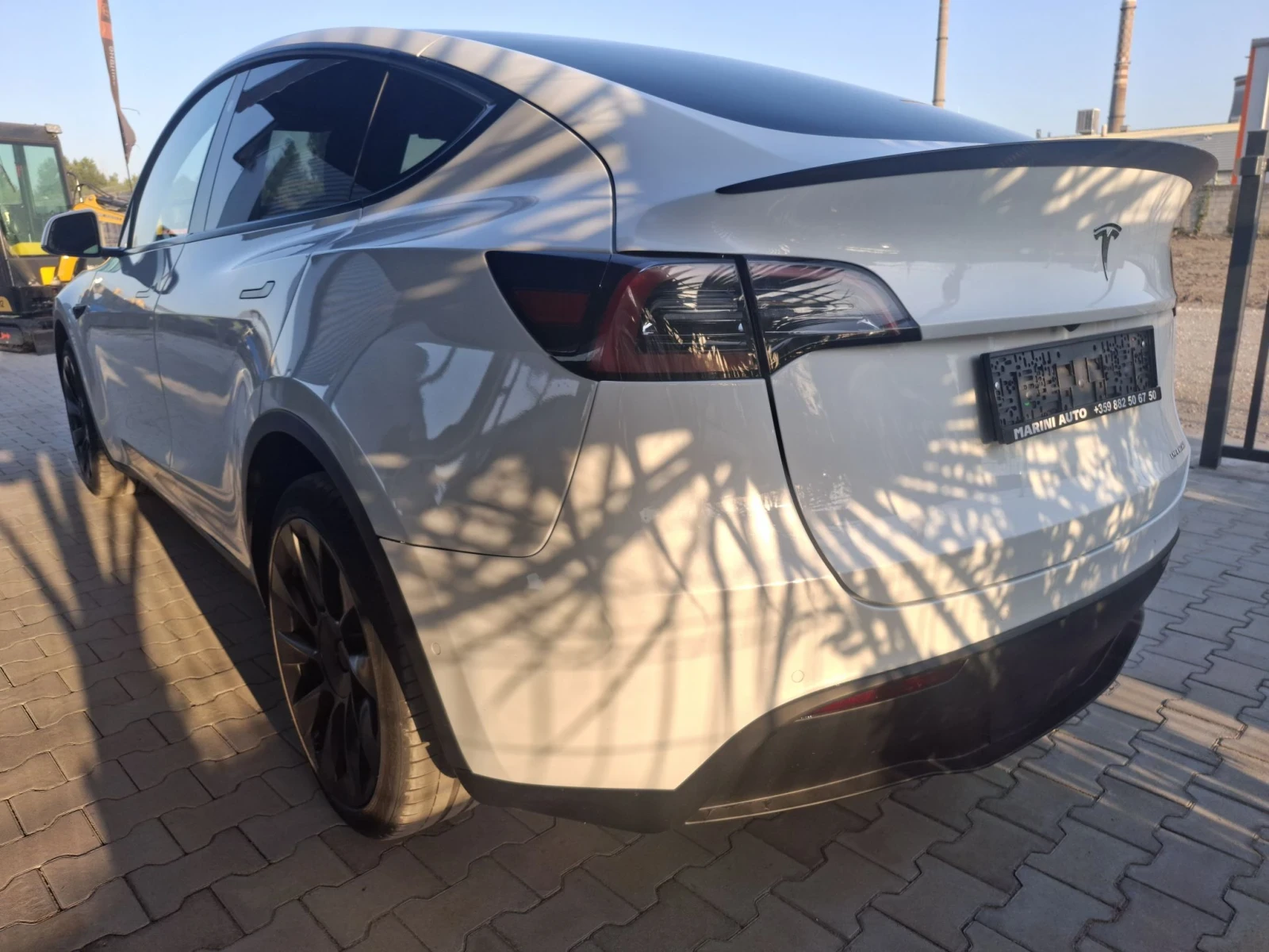 Tesla Model Y DualMotor* * AWD* * Европейска Гаранция , снимка 4 - Автомобили и джипове - 55890338