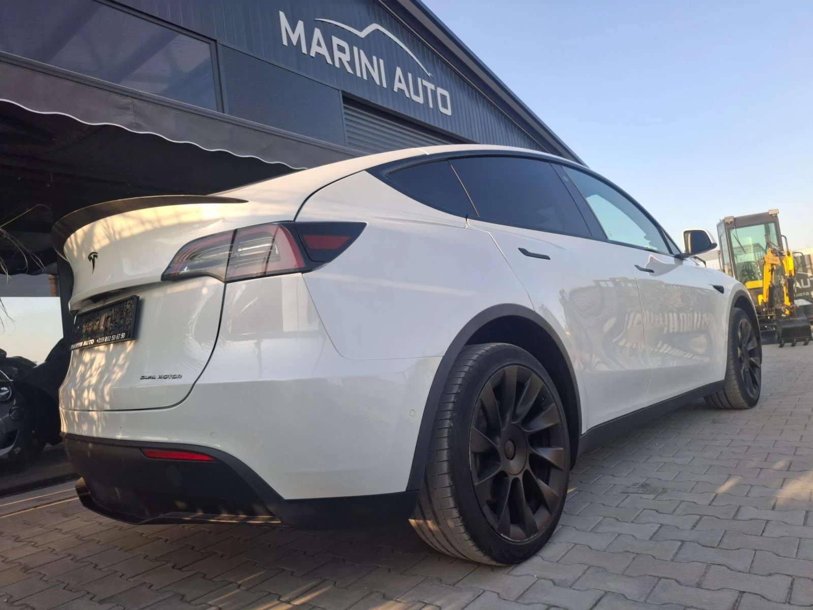 Tesla Model Y DualMotor* * AWD* * Европейска Гаранция , снимка 5 - Автомобили и джипове - 55890338