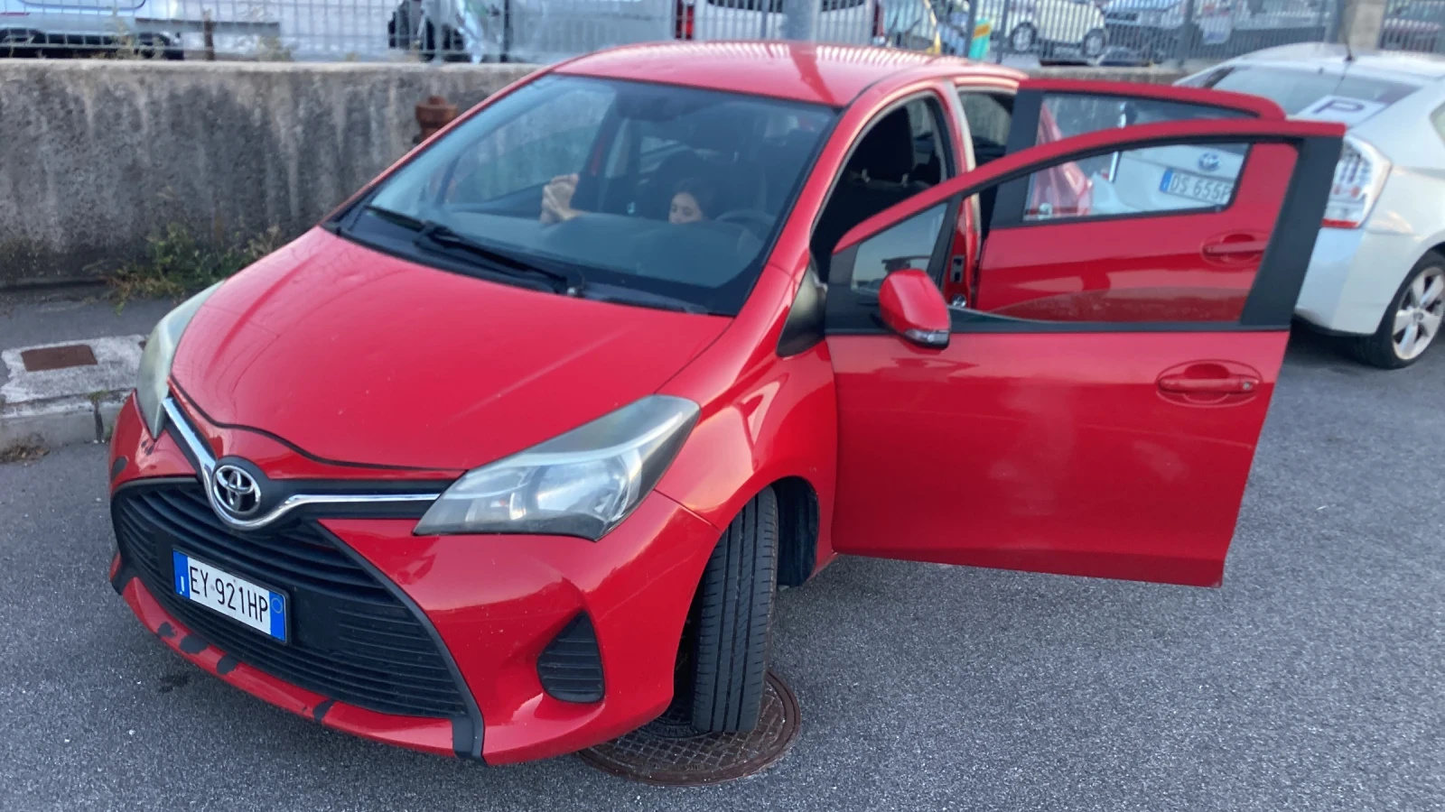 Toyota Yaris 1.4 D4D 90konq 6 skorosti, снимка 12 - Автомобили и джипове - 55927543