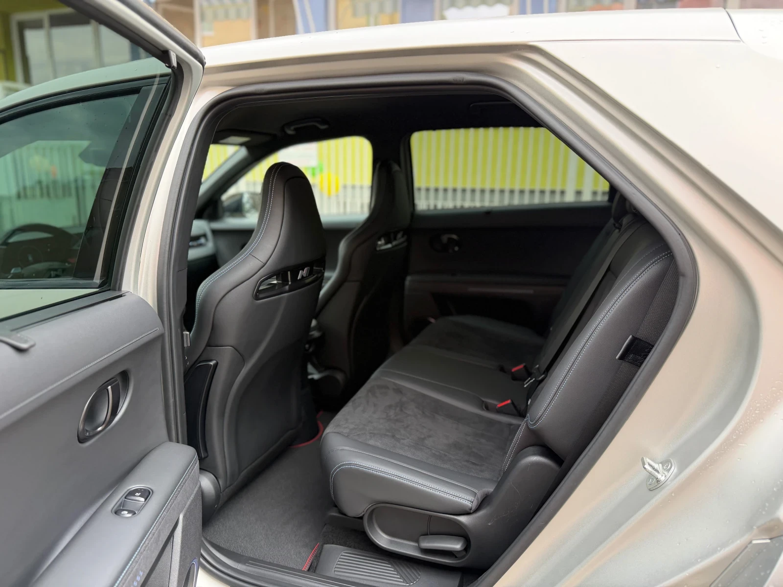 Hyundai Ioniq 5 4X4/650HP/84kWh/N-PERFORMANCE/360/, снимка 15 - Автомобили и джипове - 56090970