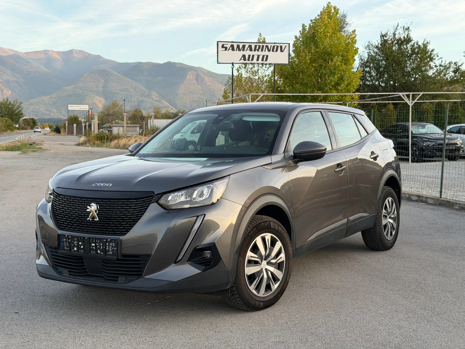 Peugeot 2008 1.5 HDI, снимка 4 - Автомобили и джипове - 56335867