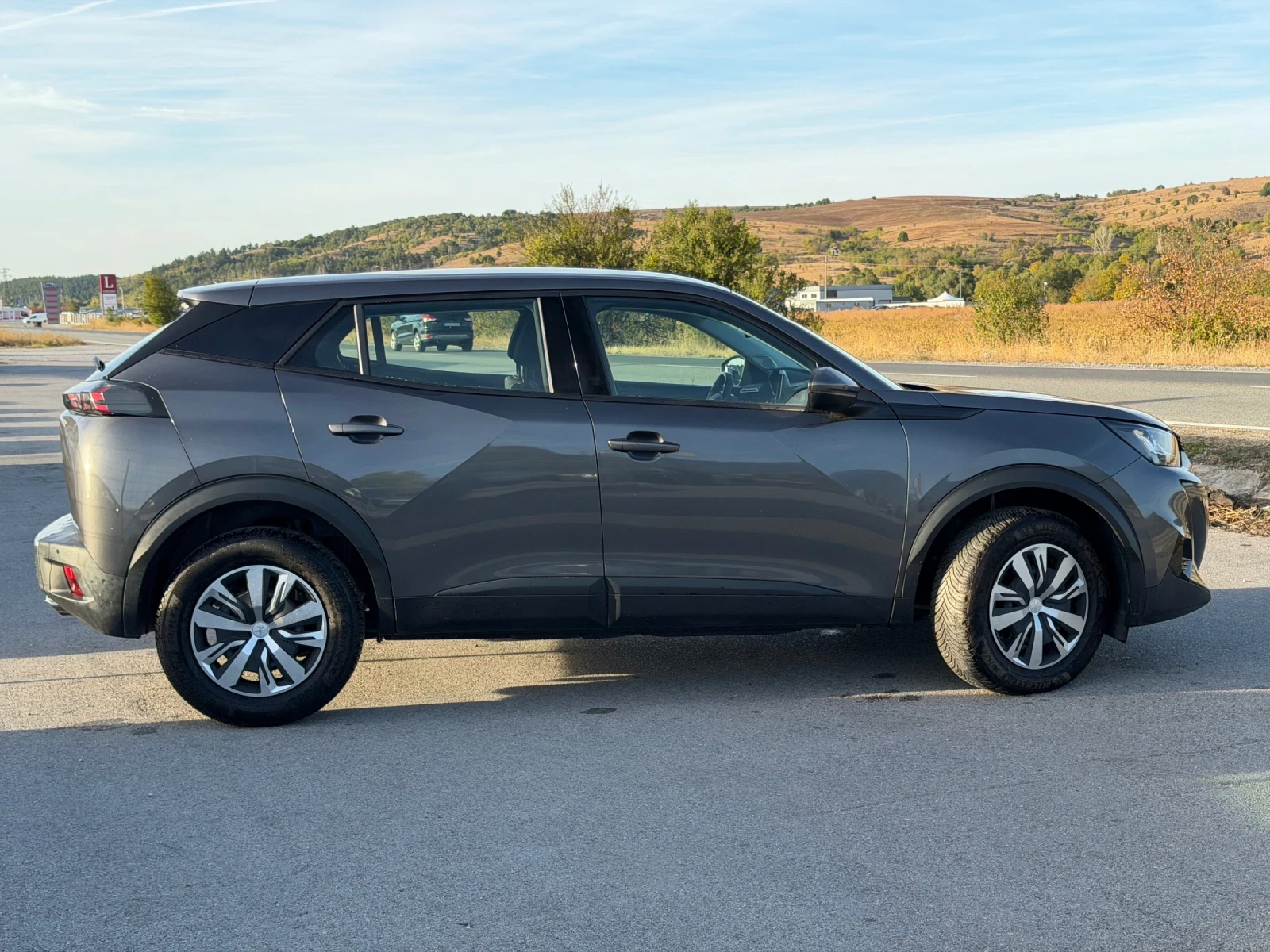 Peugeot 2008 1.5 HDI, снимка 3 - Автомобили и джипове - 56335867