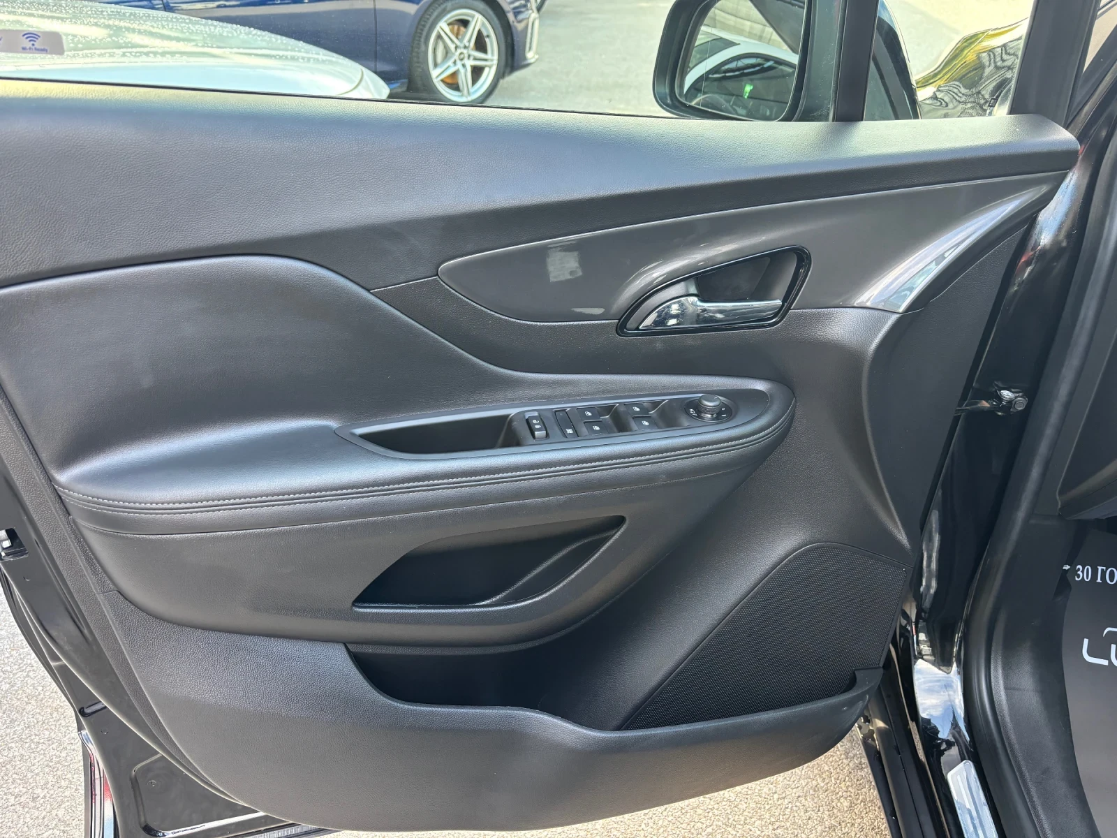 Opel Mokka X 1.6 I, снимка 13 - Автомобили и джипове - 56518456