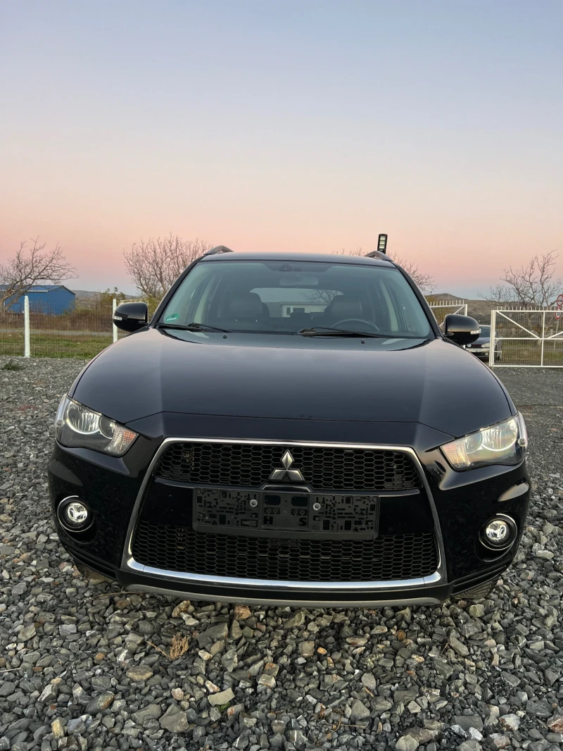 Mitsubishi Outlander 2.0i 150k.c, снимка 6 - Автомобили и джипове - 47992441