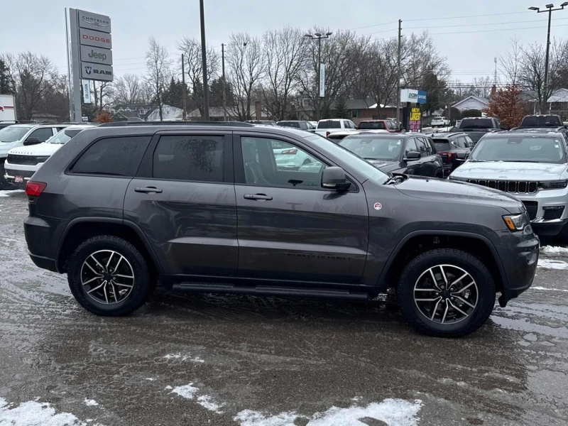 Jeep Grand cherokee * Trailhawk * CARFAX * БЕЗ ПЪРВОНАЧАЛНА ВНОСКА, снимка 3 - Автомобили и джипове - 52888871