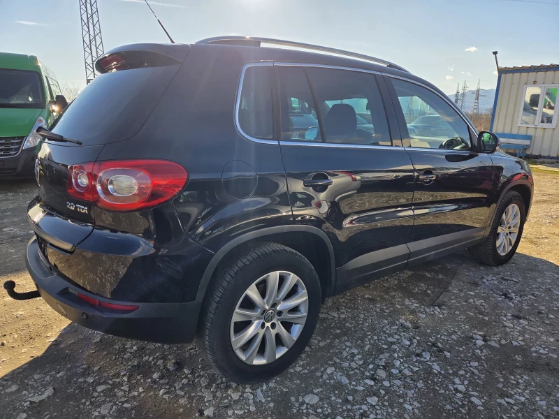 VW Tiguan 2.0TDI, снимка 7 - Автомобили и джипове - 53110469