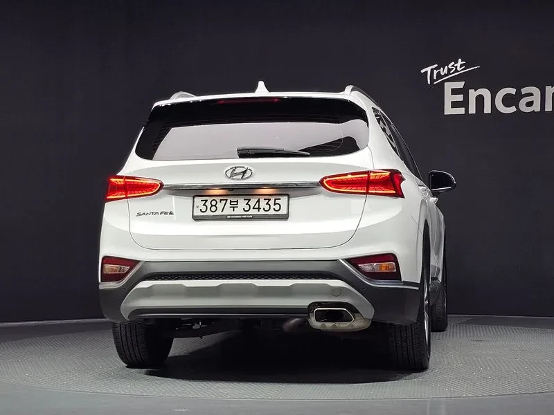 Hyundai Santa fe 2.0T 2WD EXCLUSIVE, снимка 4 - Автомобили и джипове - 56407500