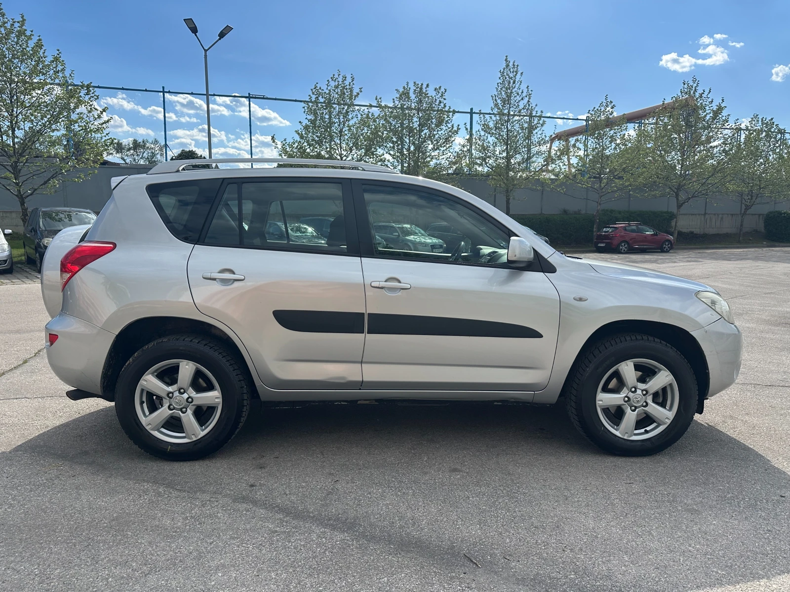 Toyota Rav4 2.2d 136 к.с. - изображение 5