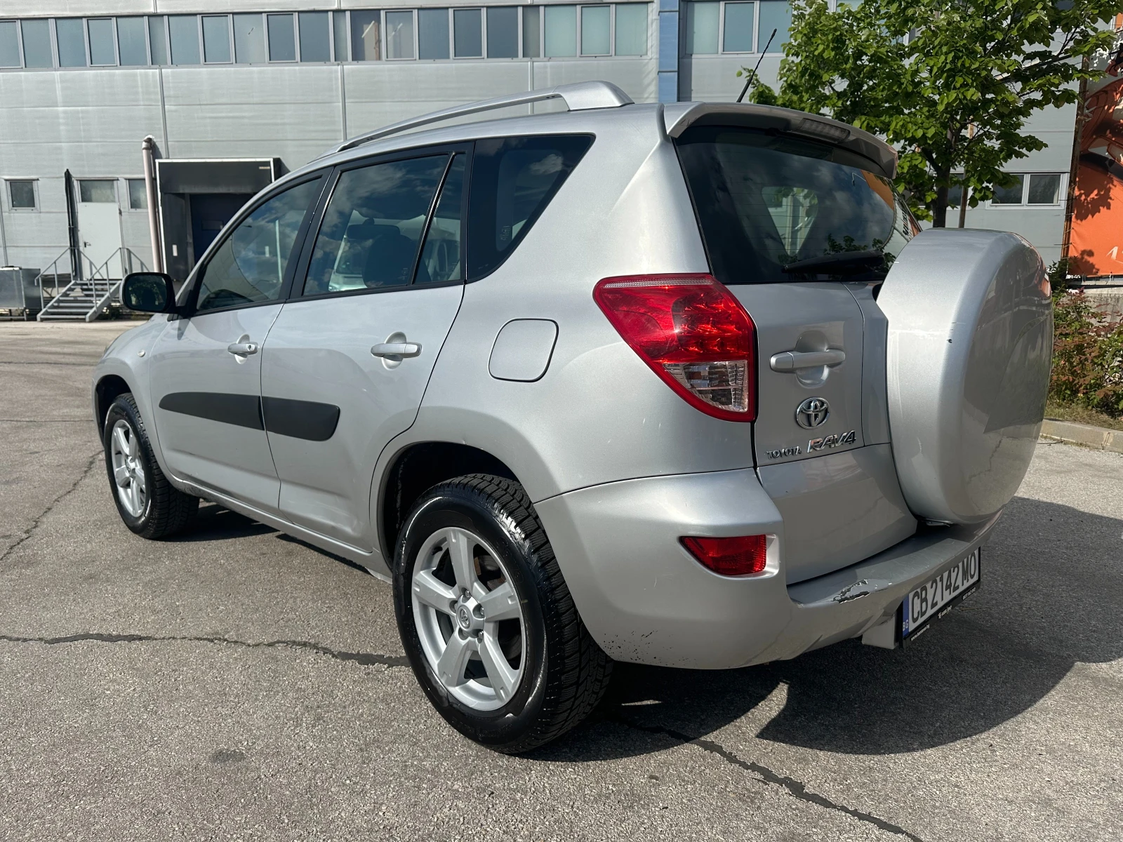 Toyota Rav4 2.2d 136 к.с. - изображение 3