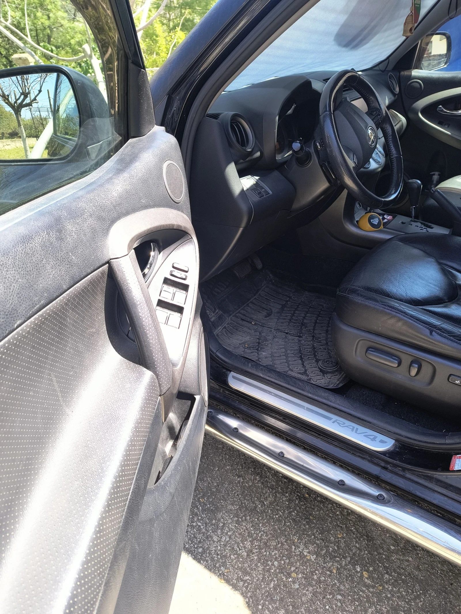 Toyota Rav4 2.2 - изображение 6